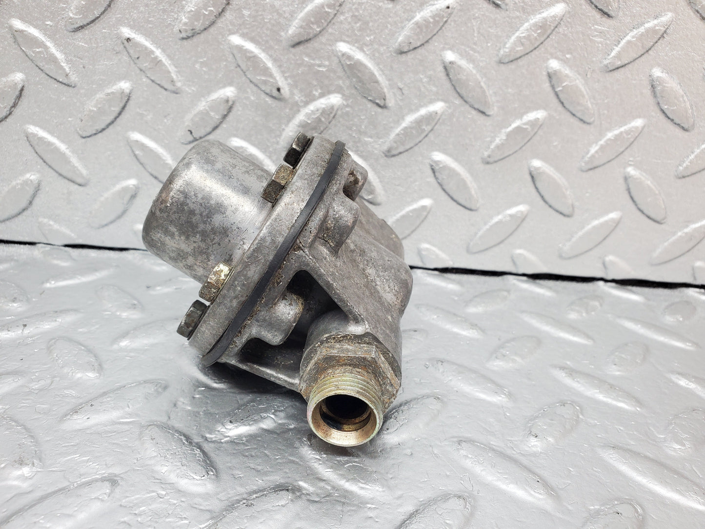 0916 Mercedes-Benz C107 350SLC Coupe Oil Pressure Damper 1161870494