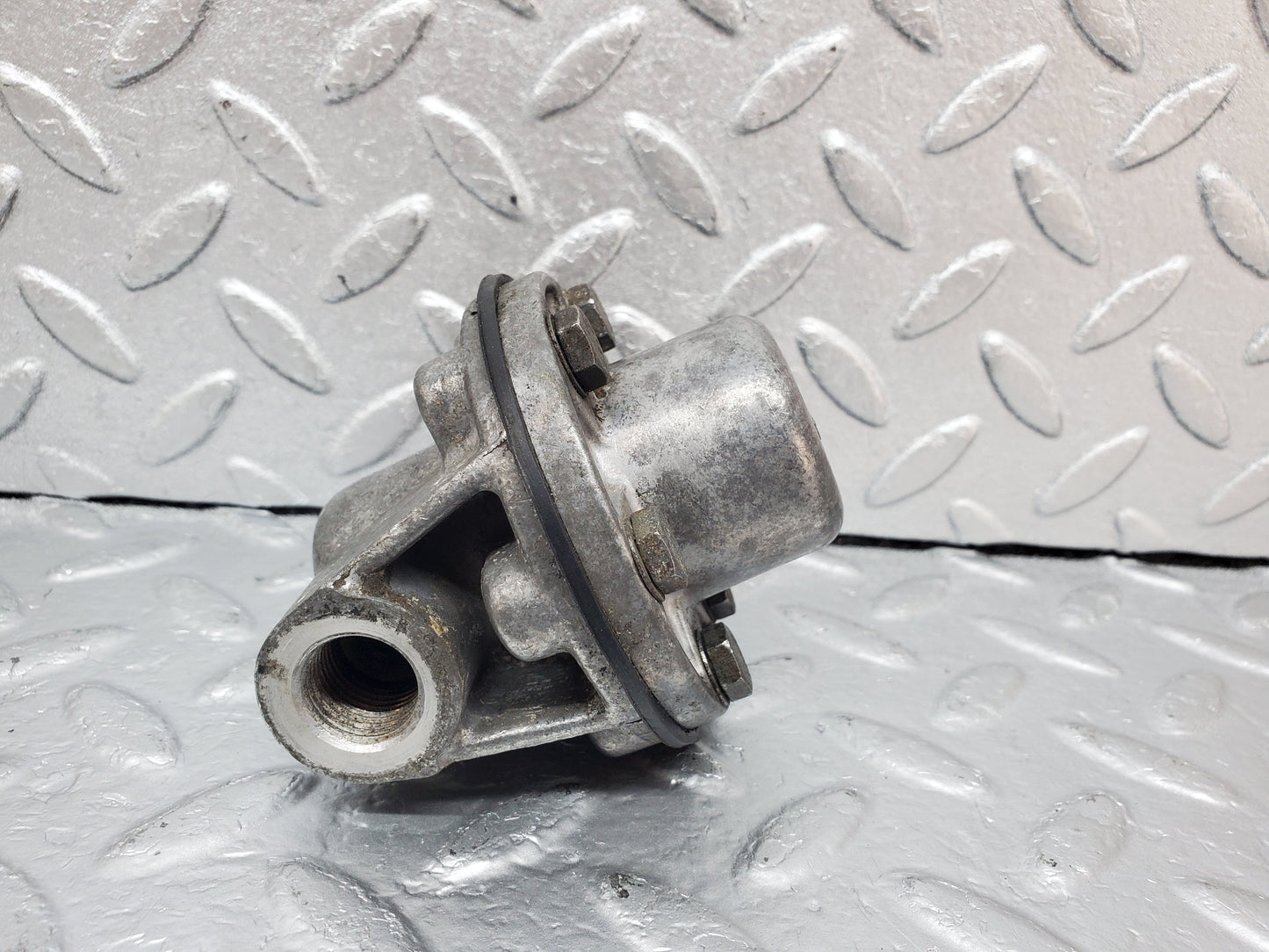 0916 Mercedes-Benz C107 350SLC Coupe Oil Pressure Damper 1161870494
