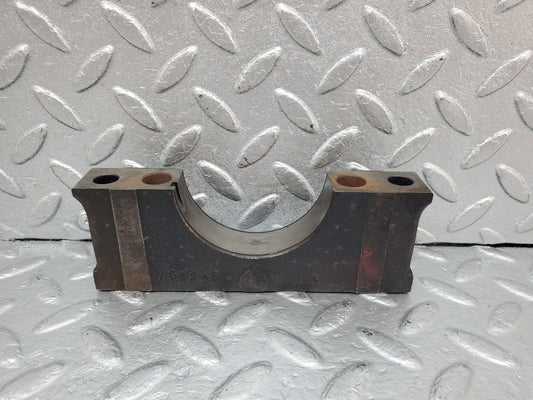 0919 Mercedes-Benz C107 350SLC Coupe Crankshaft Bearing Holder  1160110312