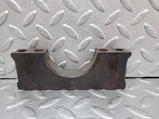 0921 Mercedes-Benz C107 350SLC Coupe Crankshaft Bearing Holder 1160110312
