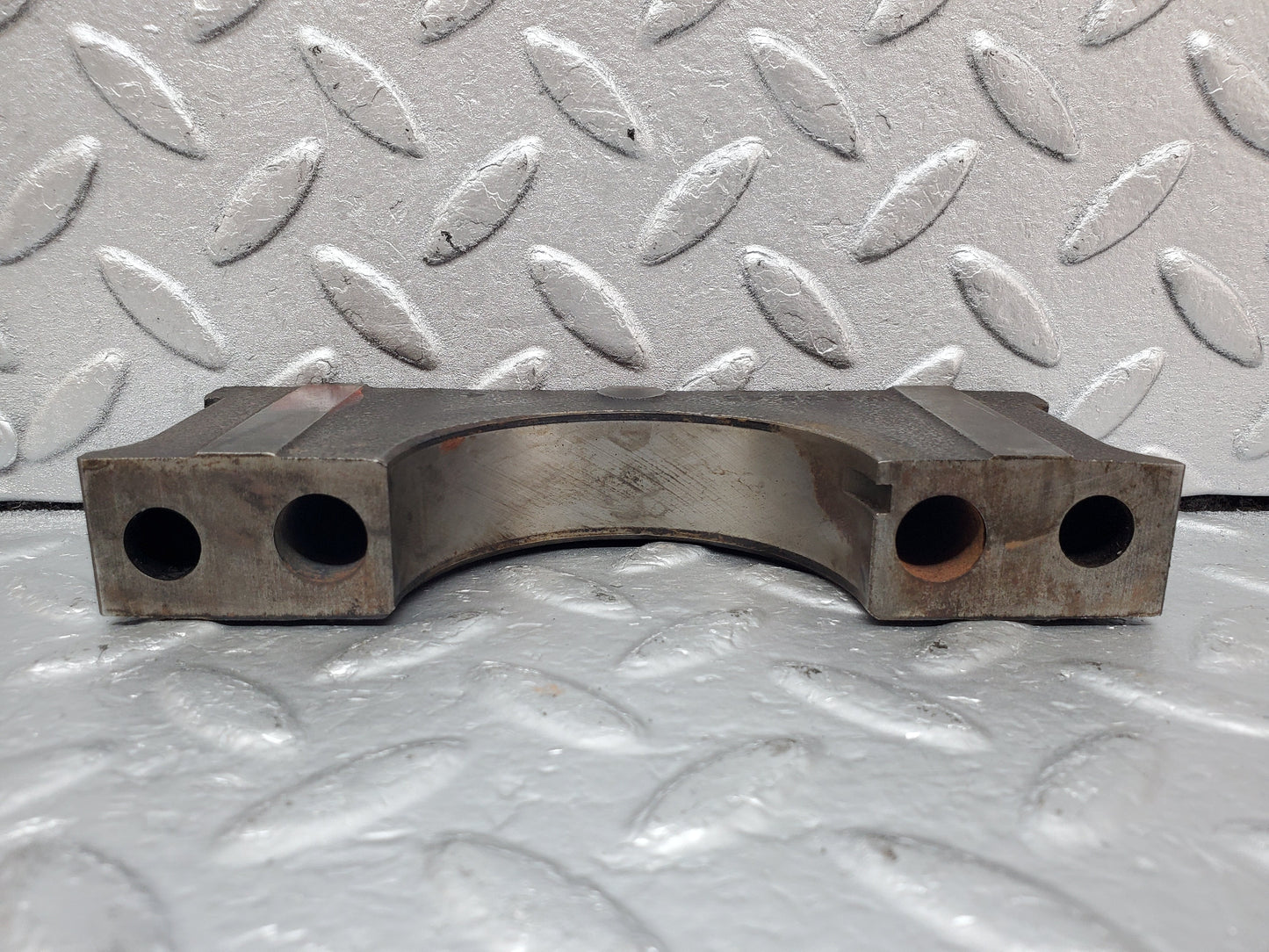 0921 Mercedes-Benz C107 350SLC Coupe Crankshaft Bearing Holder 1160110312