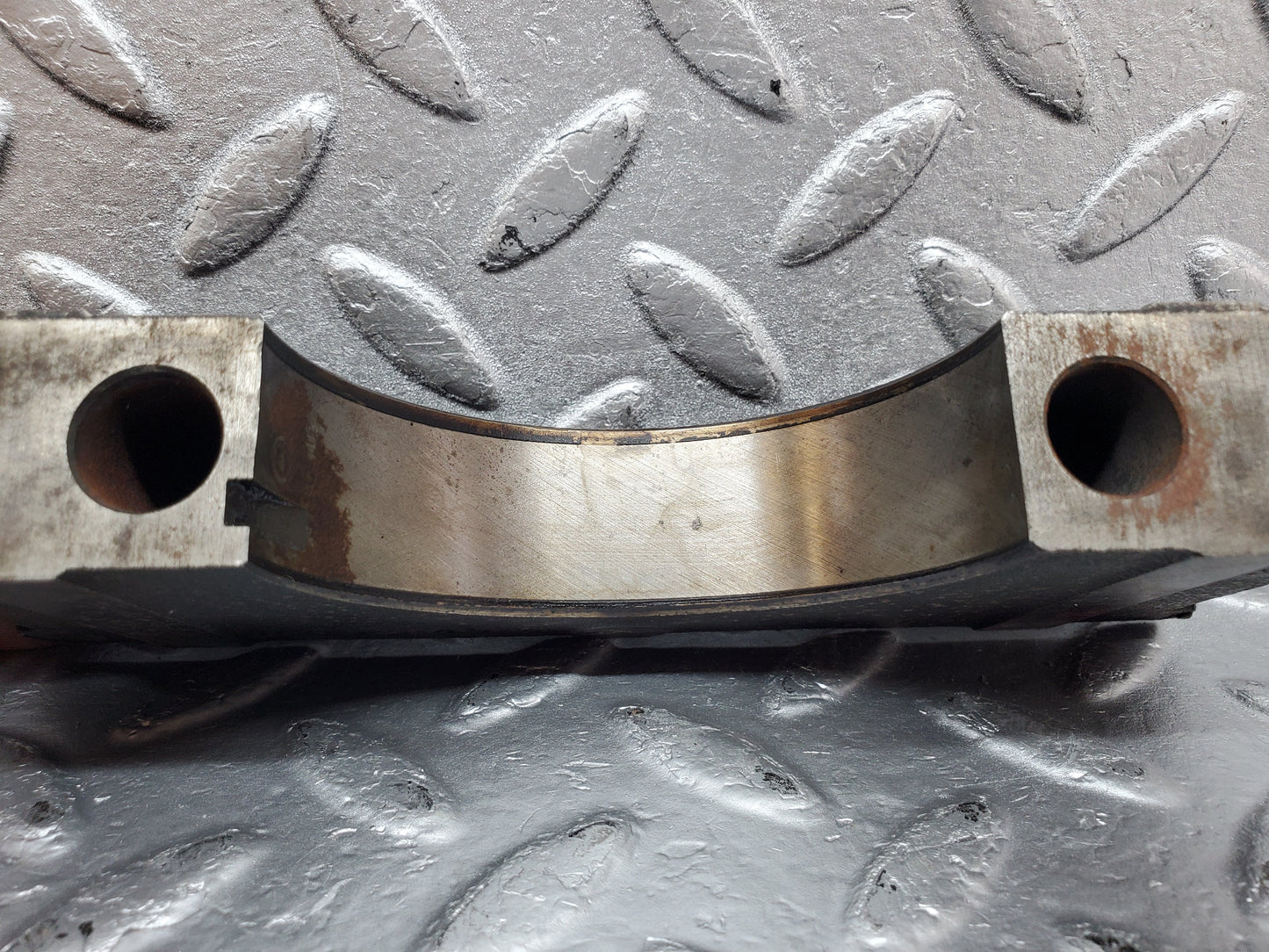 0922 Mercedes-Benz C107 350SLC Coupe Crankshaft Bearing Holder 1160110312