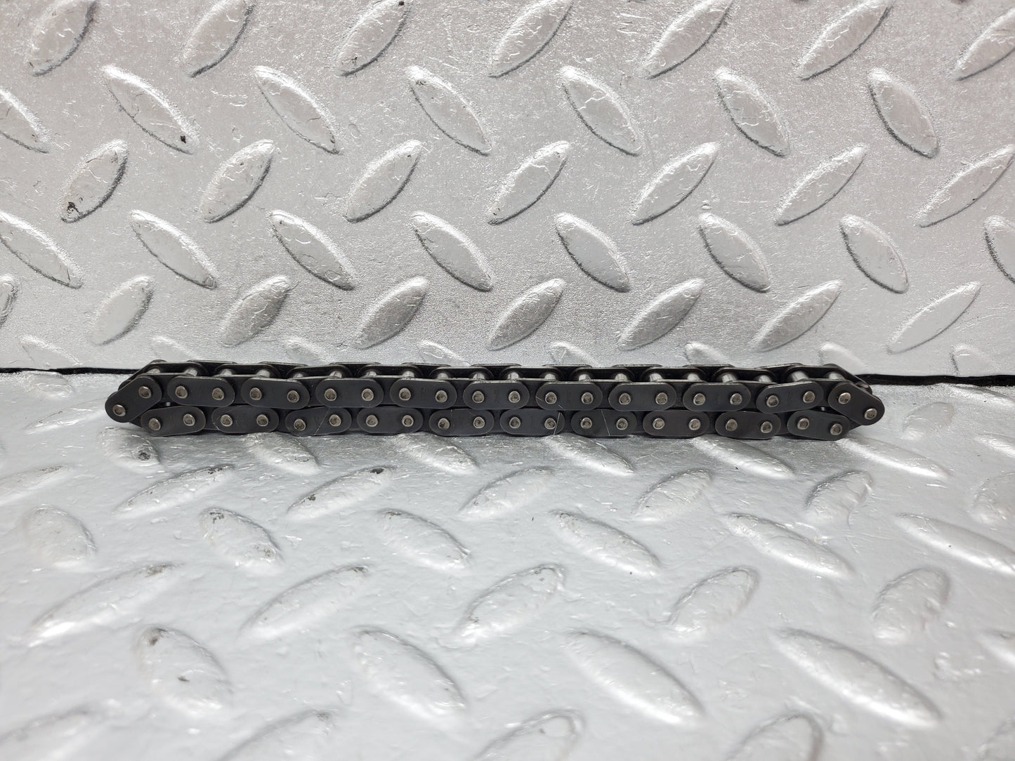 0932 Mercedes-Benz C107 350SLC Coupe Oil Pump Chain