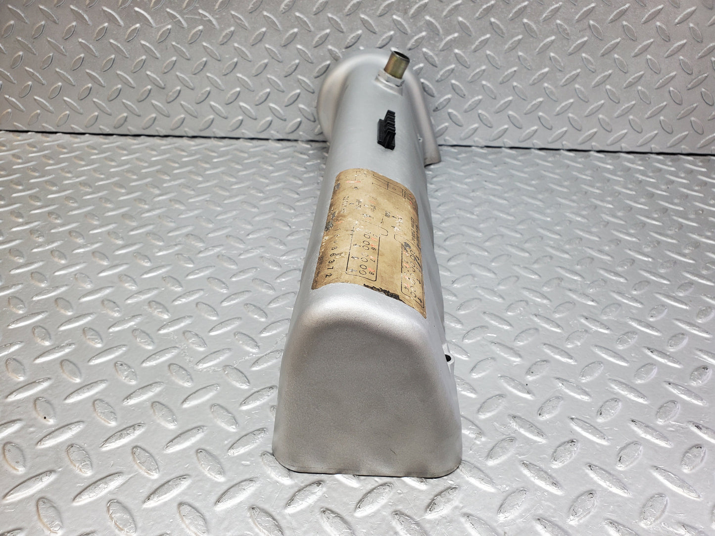 0935 Mercedes-Benz C107 350SLC Coupe Cylinder Head Cover Left Side 1160161805