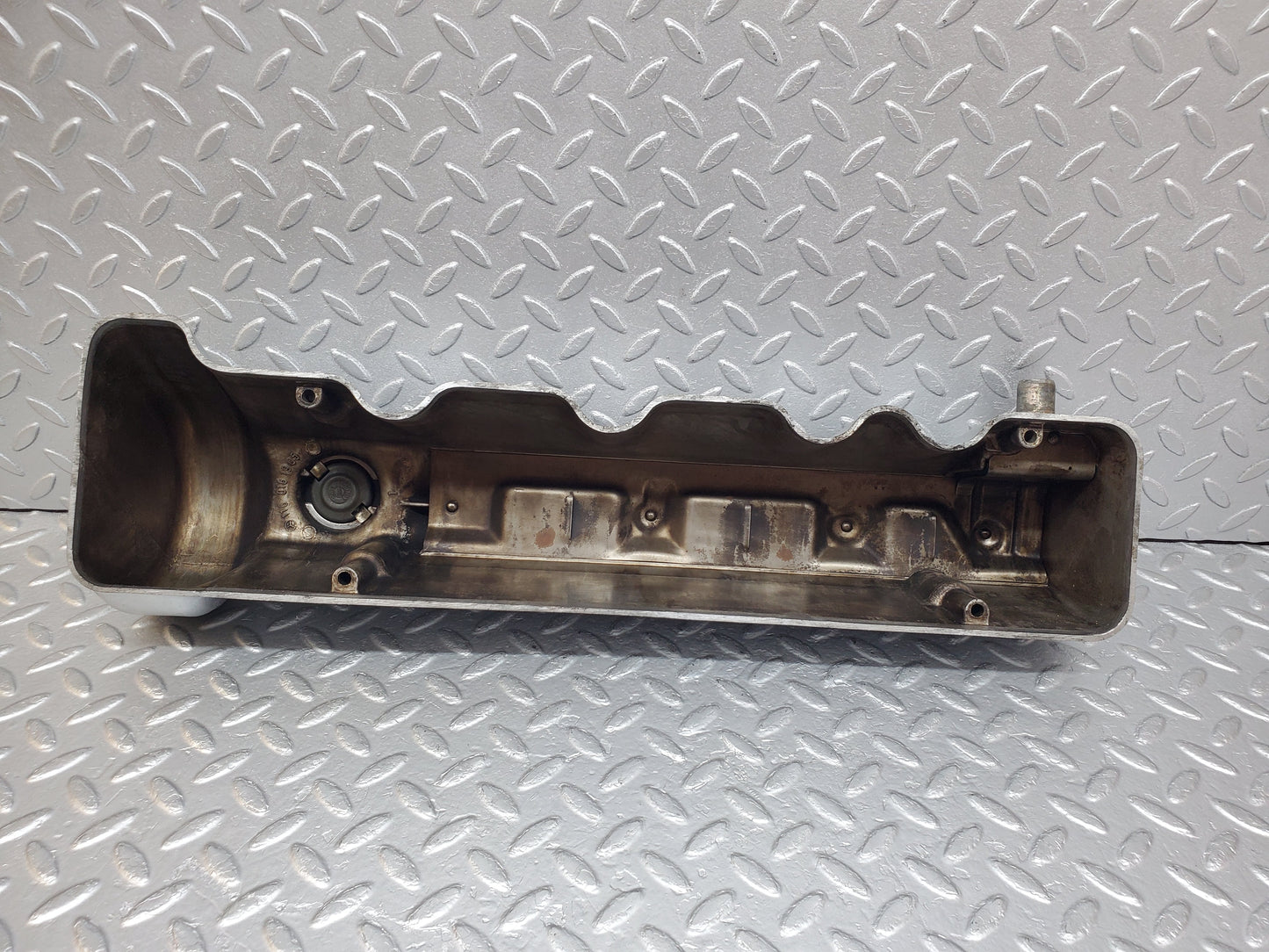 0939 Mercedes-Benz C107 350SLC Coupe Cylinder Head Cover Right 1160161905