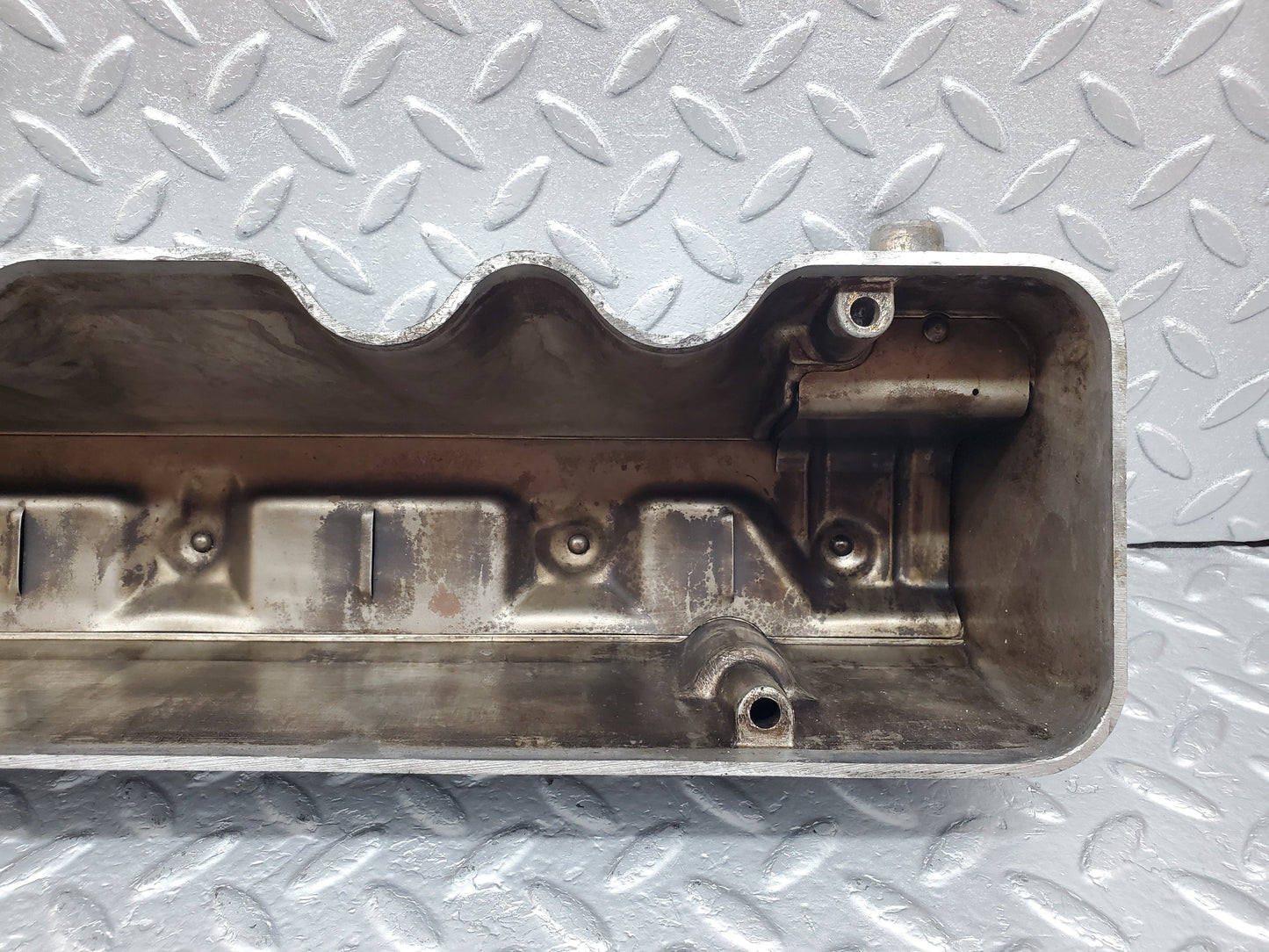 0939 Mercedes-Benz C107 350SLC Coupe Cylinder Head Cover Right 1160161905