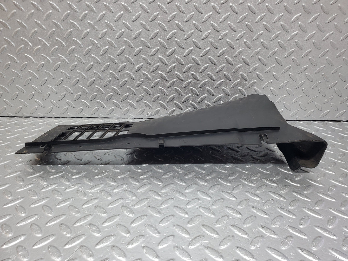 0951 Mercedes-Benz C123 230CE Coupe Dashboard Under Panel 1236870508