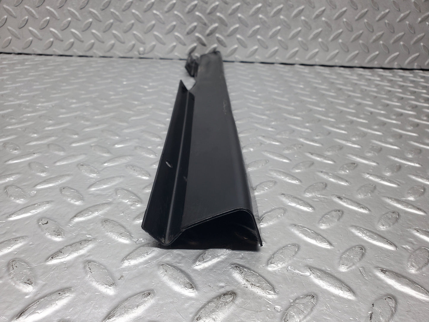 0955 Mercedes-Benz C123 230CE Coupe Cabel Chanel Duct Front Left  1238210936