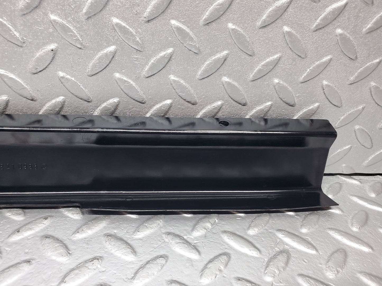 0955 Mercedes-Benz C123 230CE Coupe Cabel Chanel Duct Front Left  1238210936