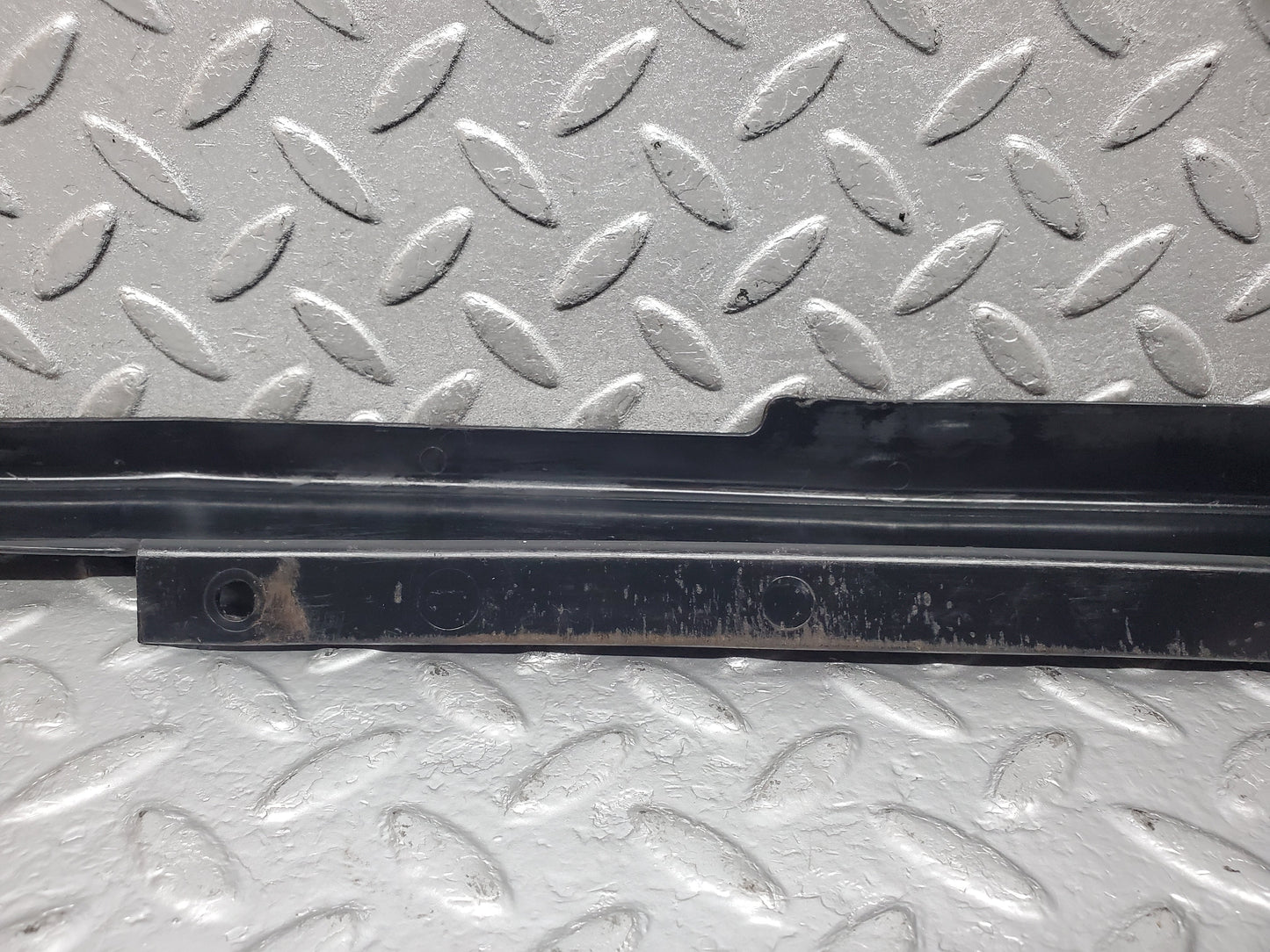 0956 Mercedes-Benz C123 230CE Coupe Cable Chanel Duct Front Right