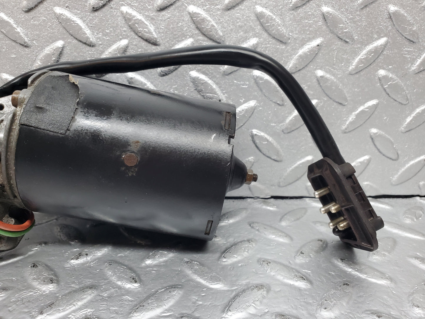 0964 Mercedes-Benz C123 230CE Wiper Motor Bosch 0390341077