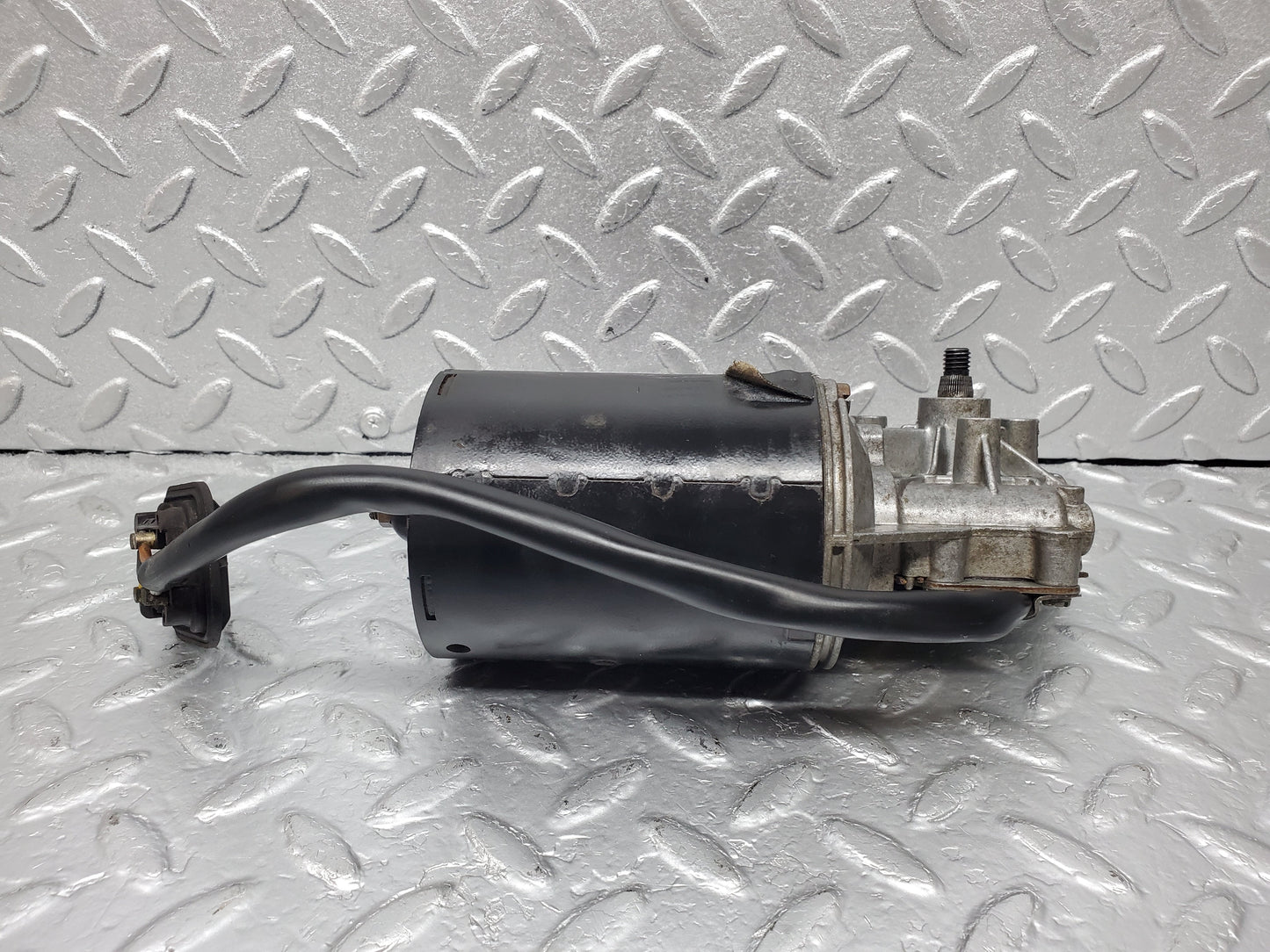 0964 Mercedes-Benz C123 230CE Wiper Motor Bosch 0390341077
