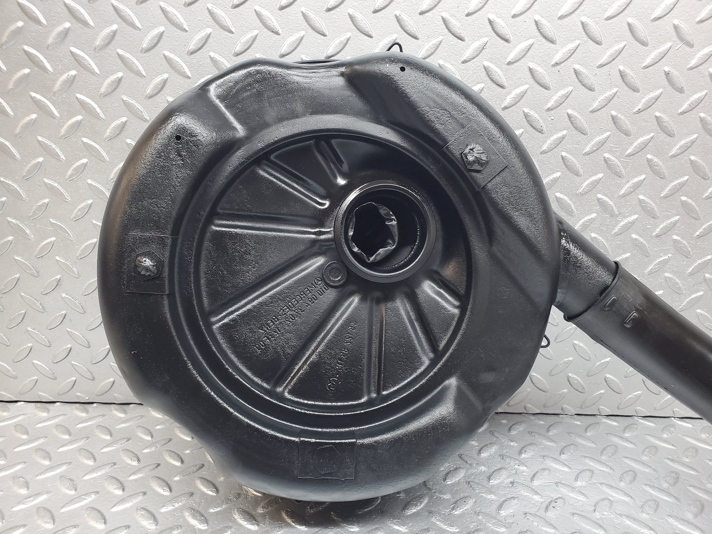 0949 Mercedes-Benz W123 240D Air Filter Box Housing 0010949504