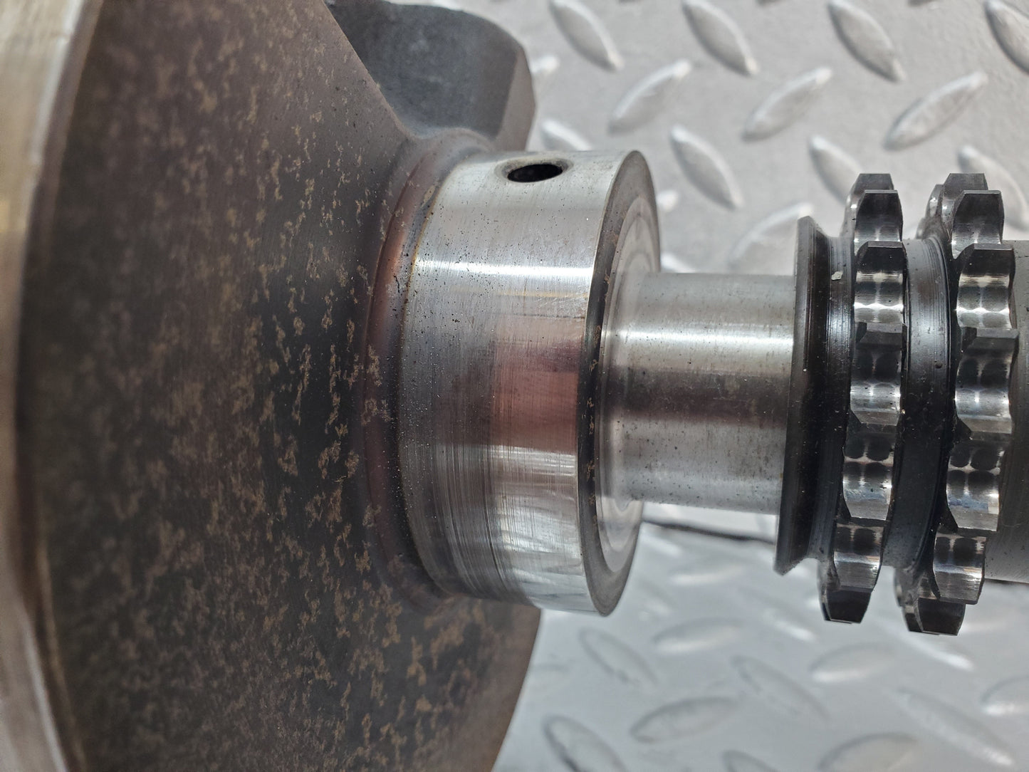0930 Mercedes-Benz C107 350SLC Coupe Crankshaft 1160310801