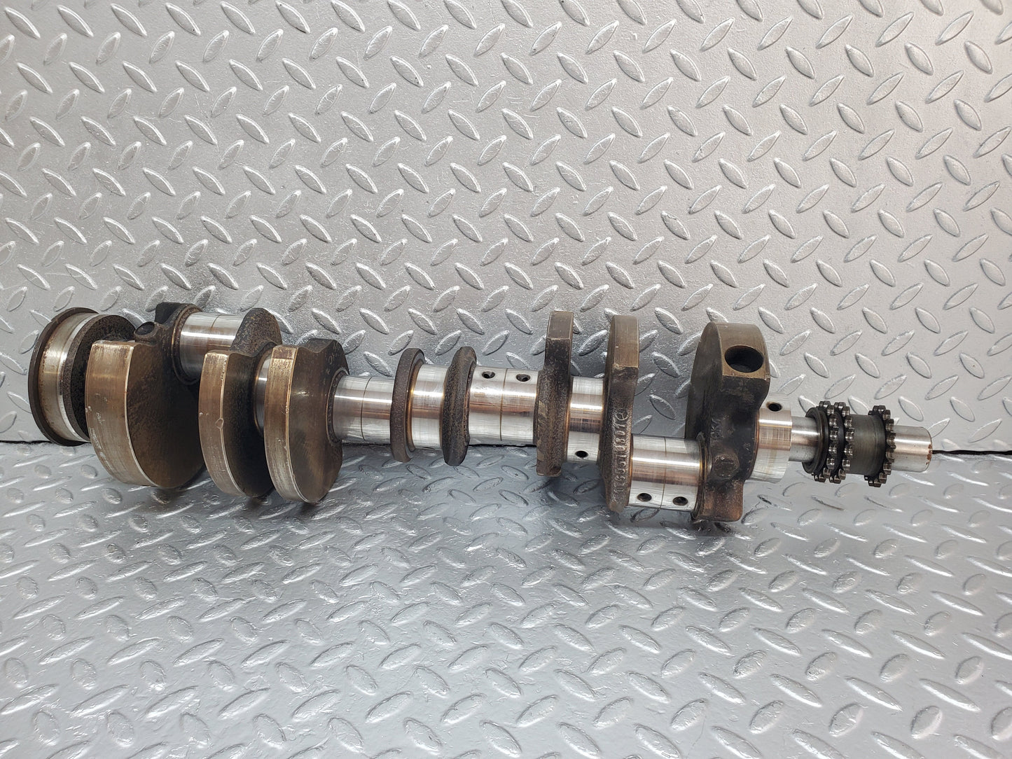 0930 Mercedes-Benz C107 350SLC Coupe Crankshaft 1160310801