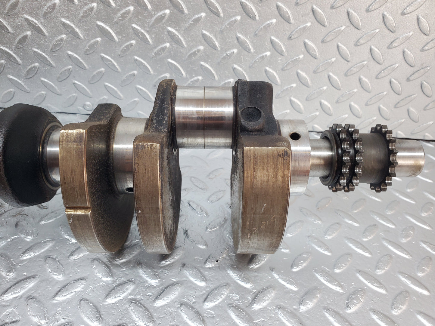 0930 Mercedes-Benz C107 350SLC Coupe Crankshaft 1160310801