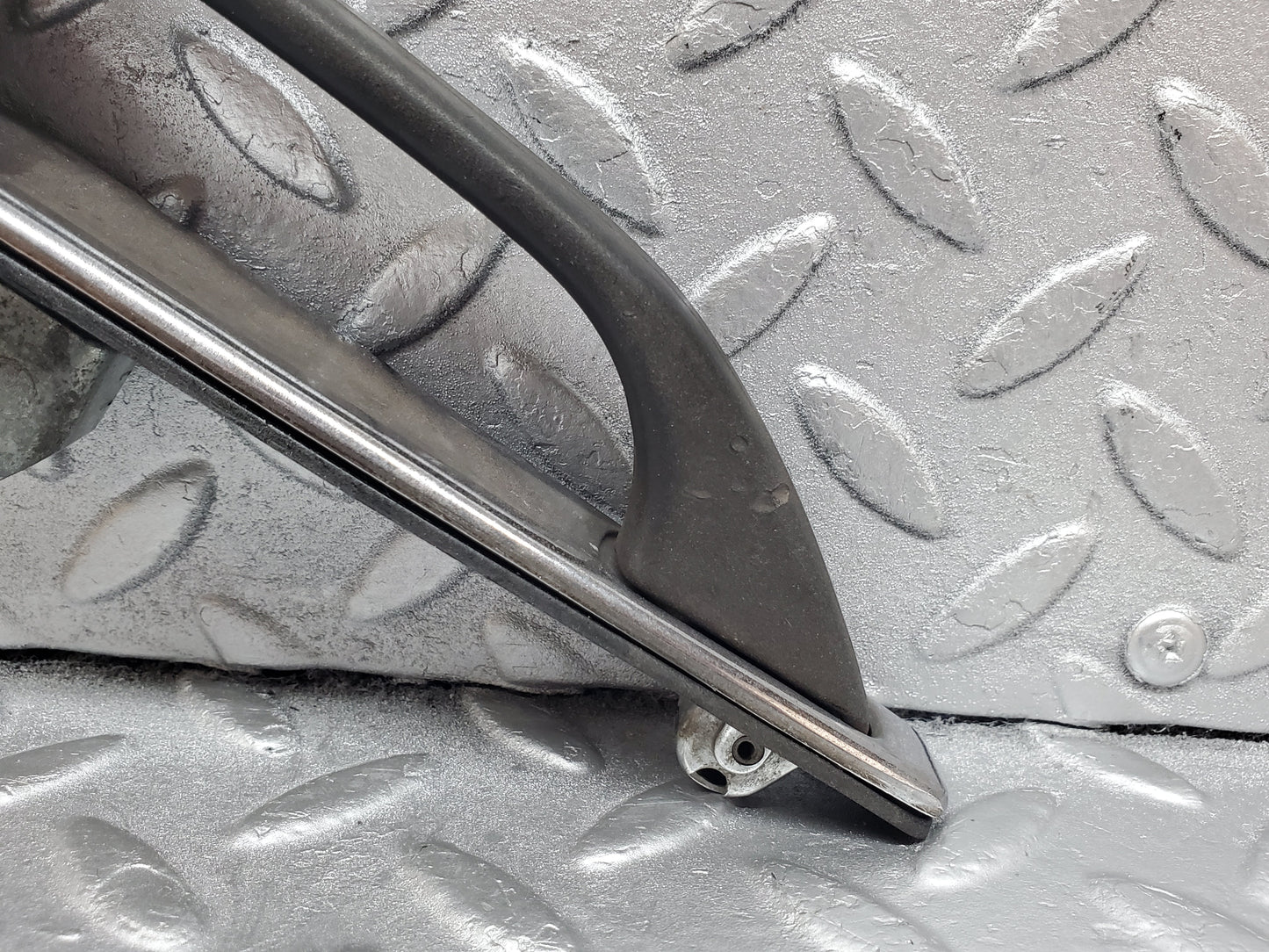 1006 Mercedes-Benz C123 230CE Coupe Left Door Exterior Handle No Key 1237600259