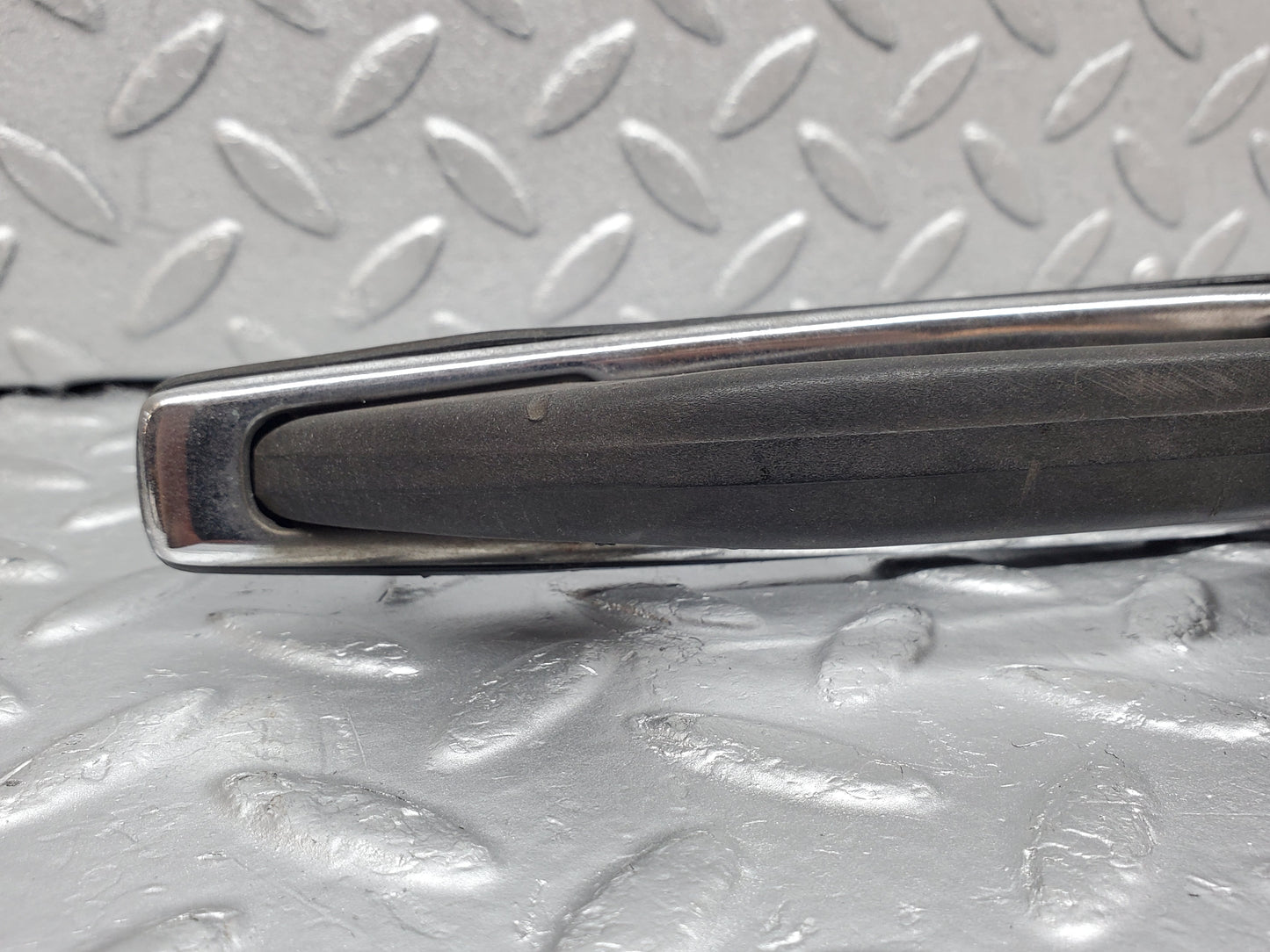 1006 Mercedes-Benz C123 230CE Coupe Left Door Exterior Handle No Key 1237600259