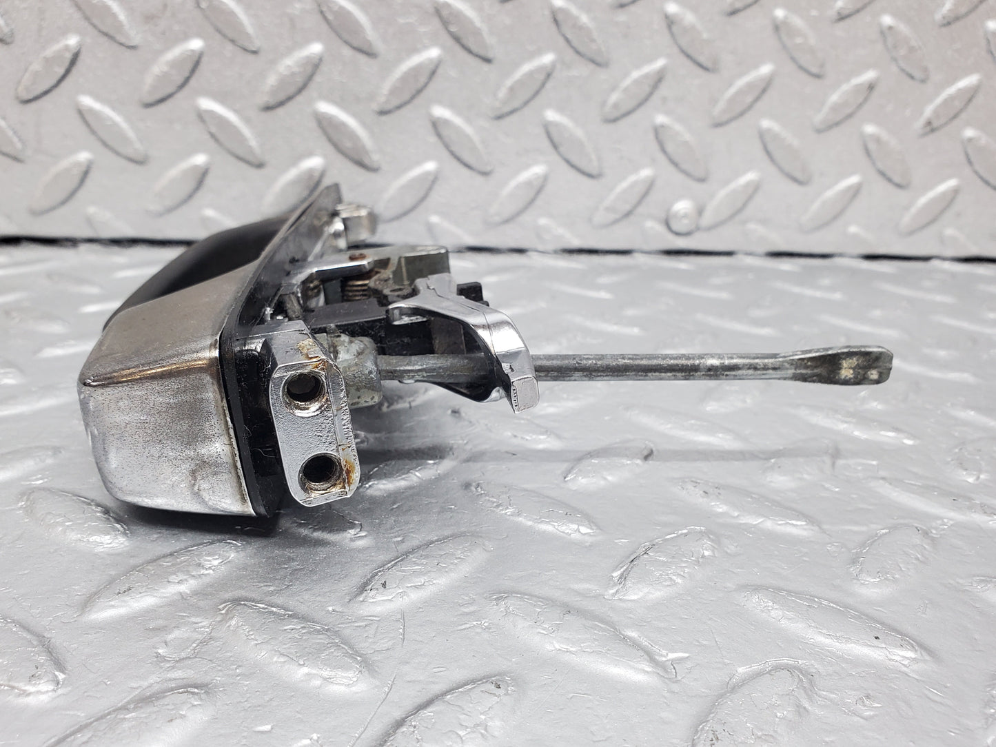 1006 Mercedes-Benz C123 230CE Coupe Left Door Exterior Handle No Key 1237600259
