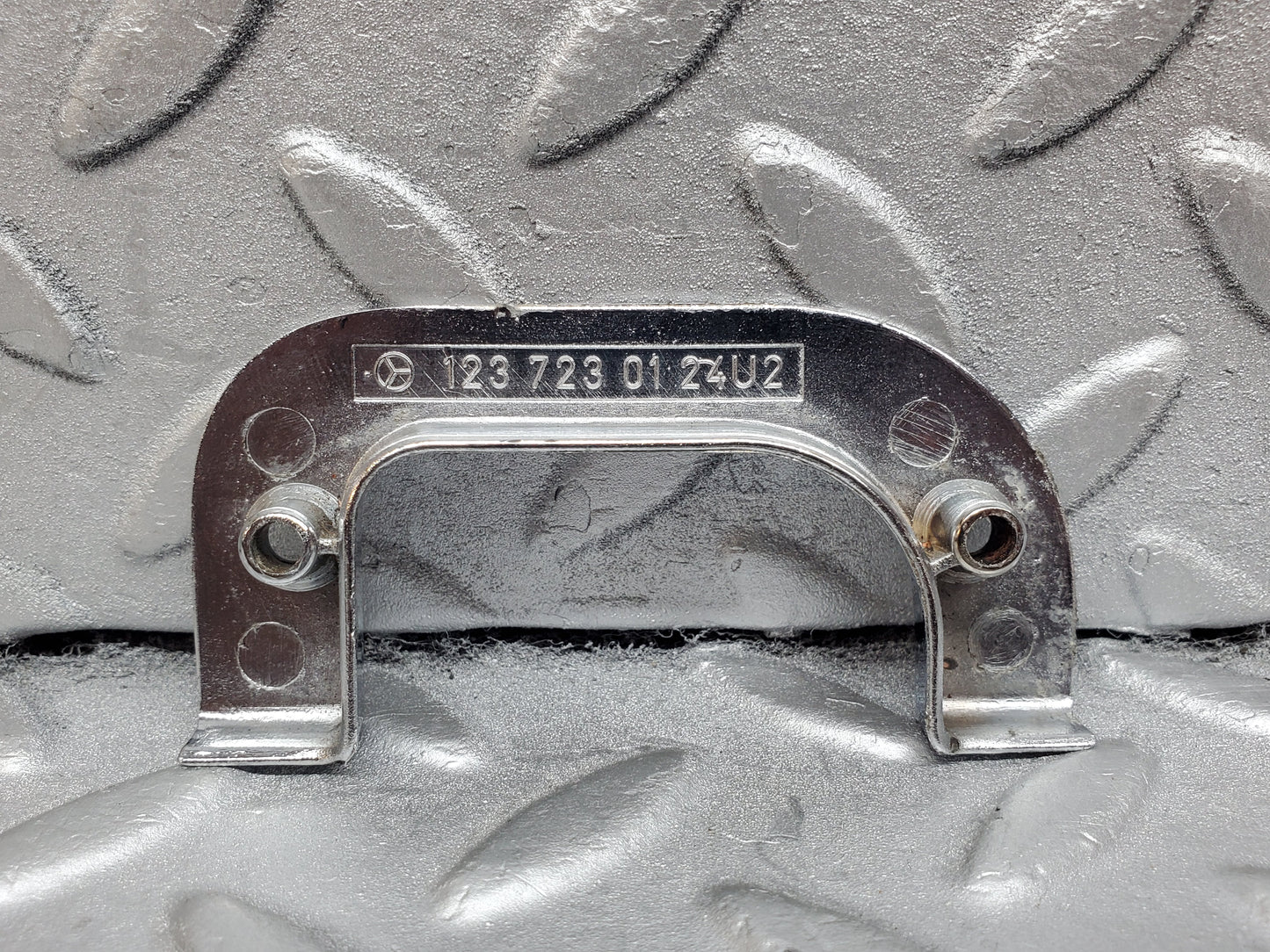 1036 Mercedes-Benz C123 230CE Coupe Left Interior Chrome Door Latch Trim 1237230124