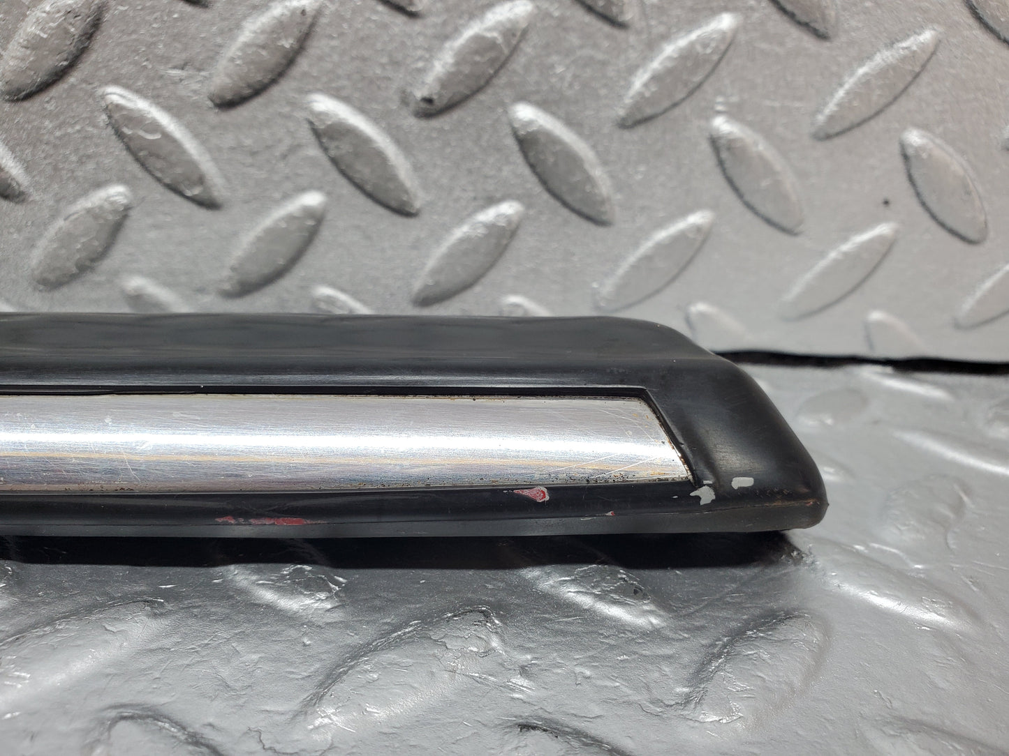 1081 Mercedes-Benz C123 230CE Coupe Front Left Fender Wing Lower Trim Cover