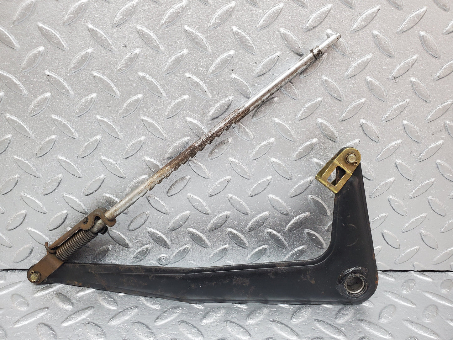 0988 Mercedes-Benz C123 230CE Handbrake Regulator
