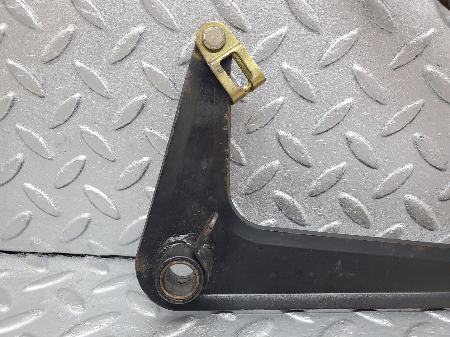 0988 Mercedes-Benz C123 230CE Handbrake Regulator