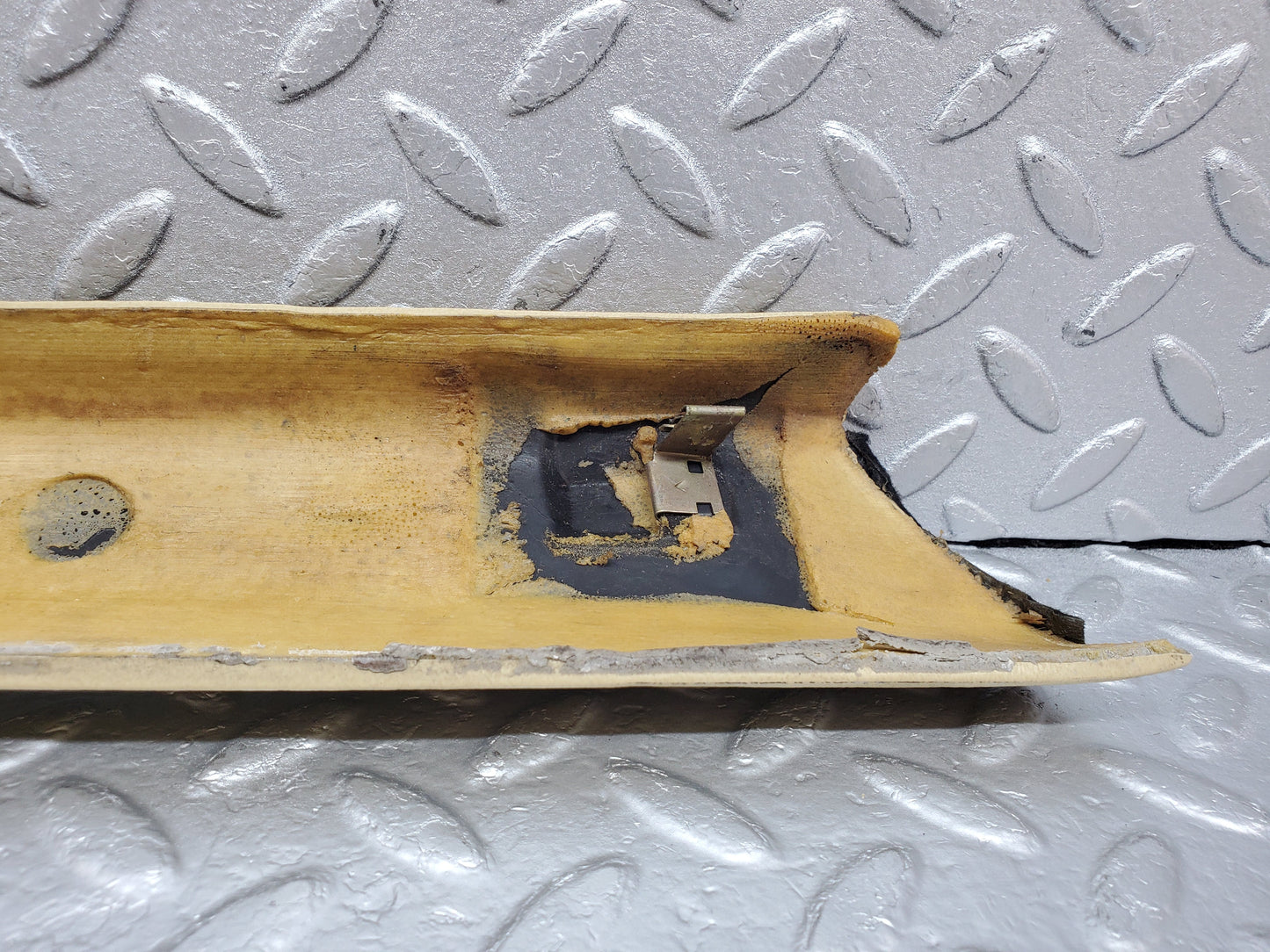 1002 Mercedes-Benz C123 230CE Coupe A Pillar Cover Left Side Beige