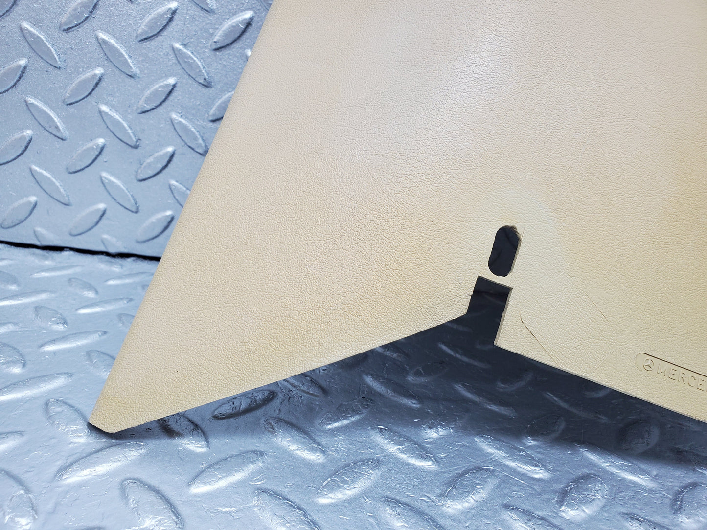 1063 Mercedes-Benz C123 230CE Coupe Front Right Kick Panel Beige 1236881206