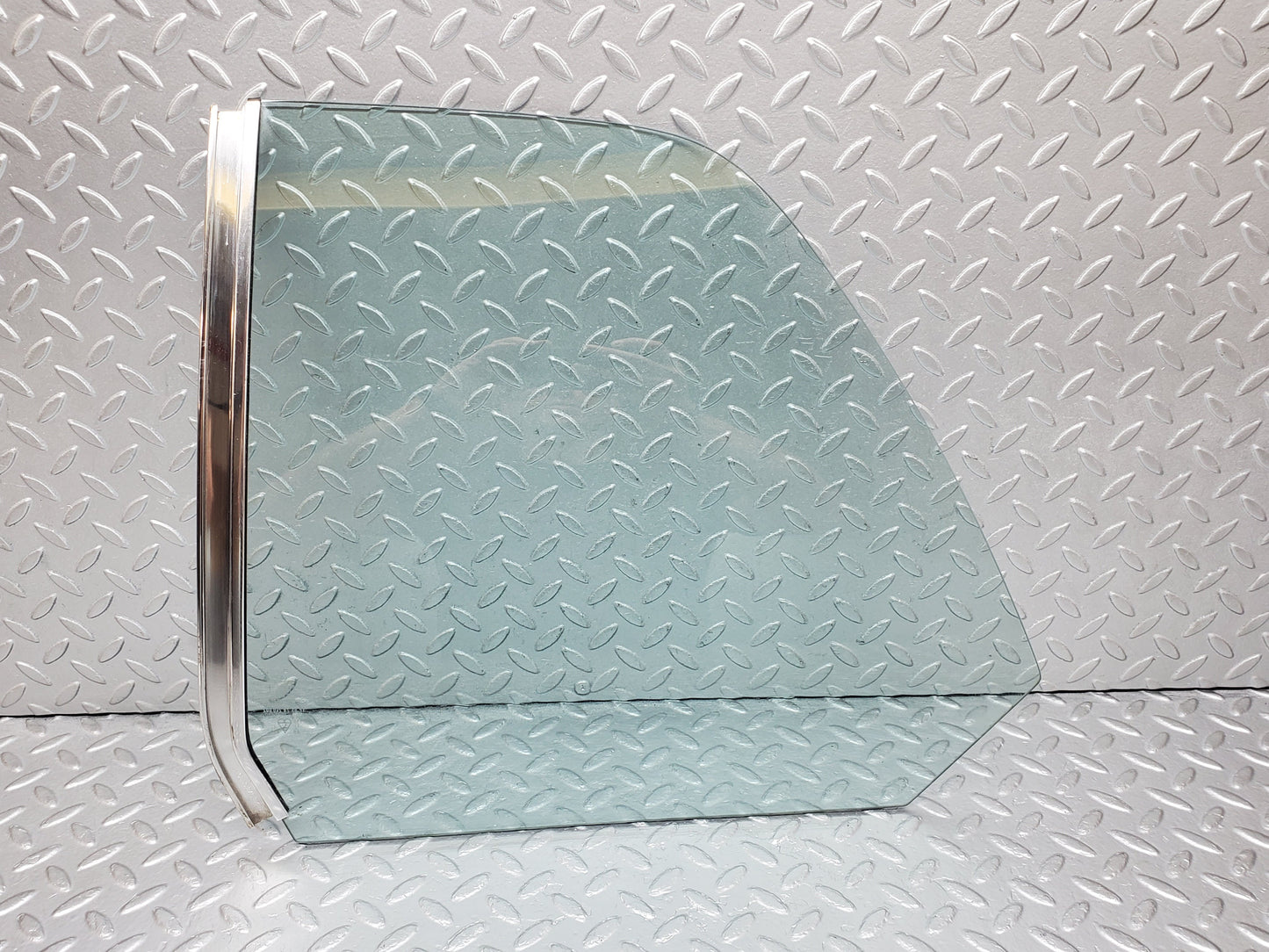 1109 Mercedes-Benz C123 230CE Coupe Rear Left Window Glass 1236730130