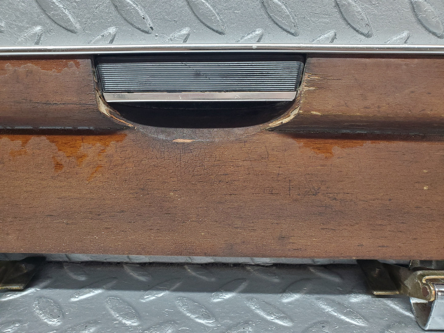 1149 Mercedes-Benz W108 280SE Glove Box Door No Key