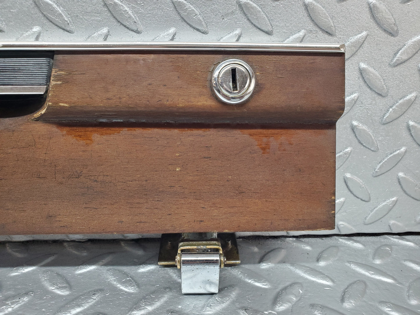 1149 Mercedes-Benz W108 280SE Glove Box Door No Key