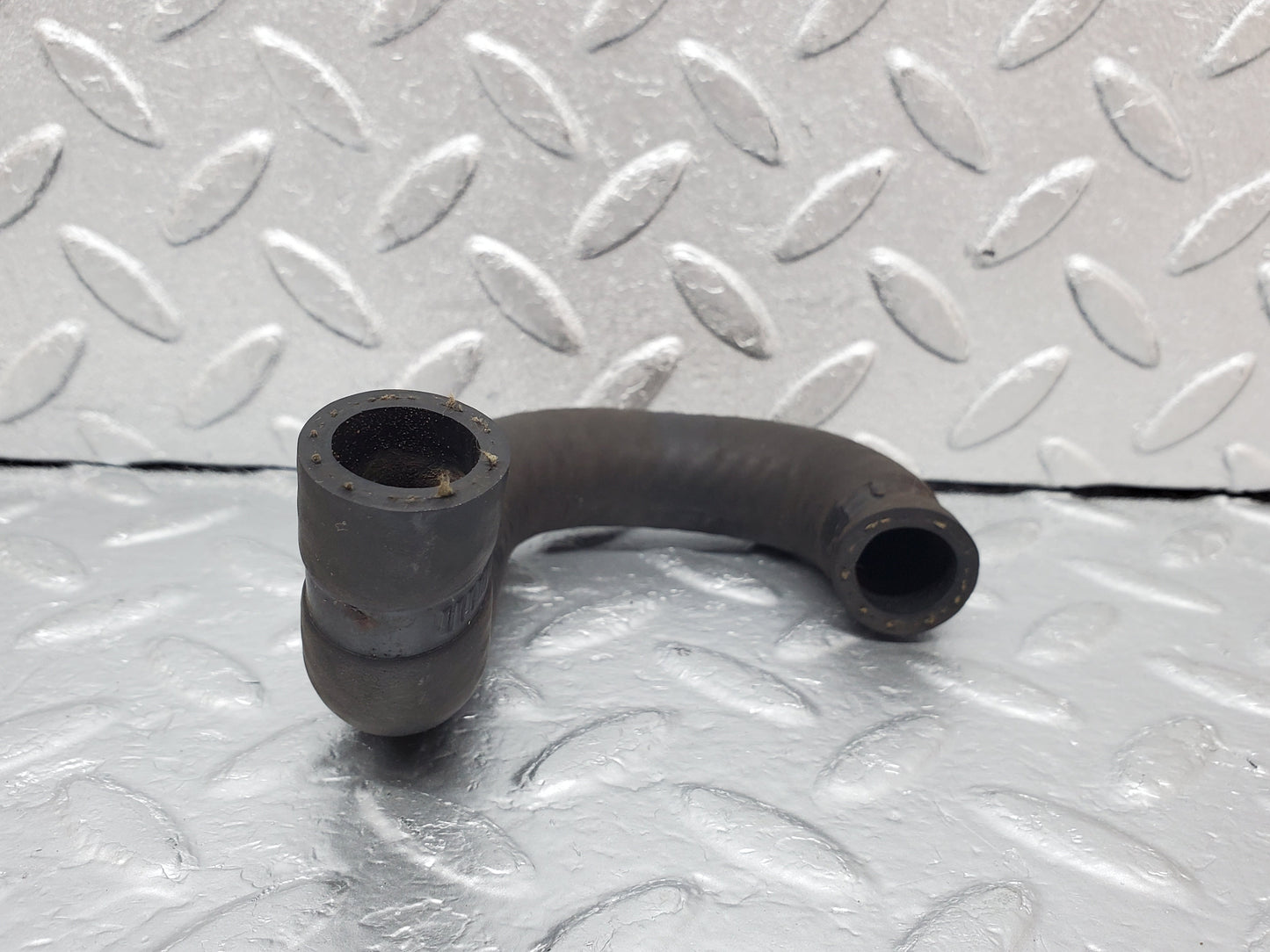 1120 Mercedes-Benz C123 230CE Coupe Heater Radiator Hose Pipe