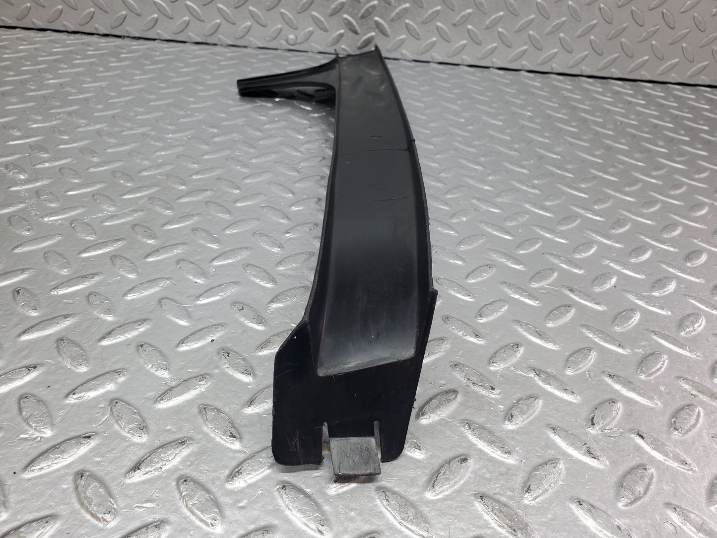 1131 Mercedes-Benz C123 230CE Coupe Cable Channel Cover Rear Left 1238210136