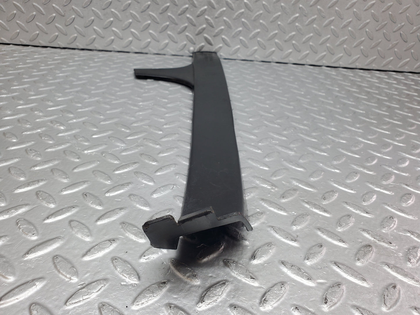 1132 Mercedes-Benz C123 230CE Coupe Cable Channel Cover Rear Right 1238210236