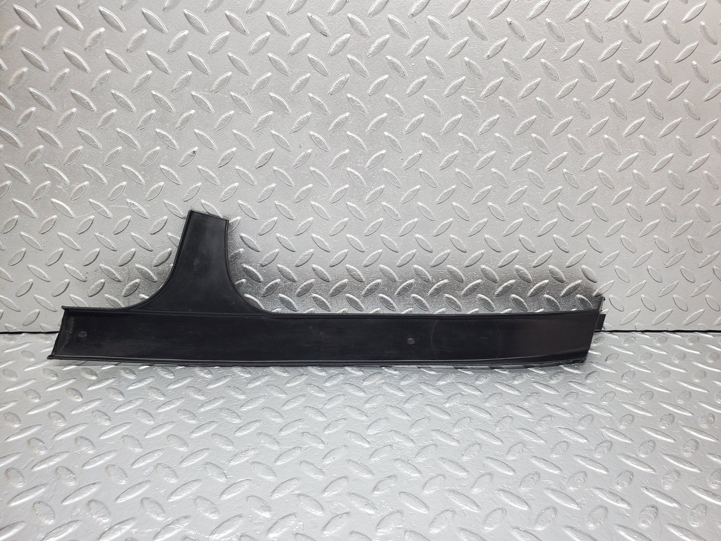 1132 Mercedes-Benz C123 230CE Coupe Cable Channel Cover Rear Right 1238210236