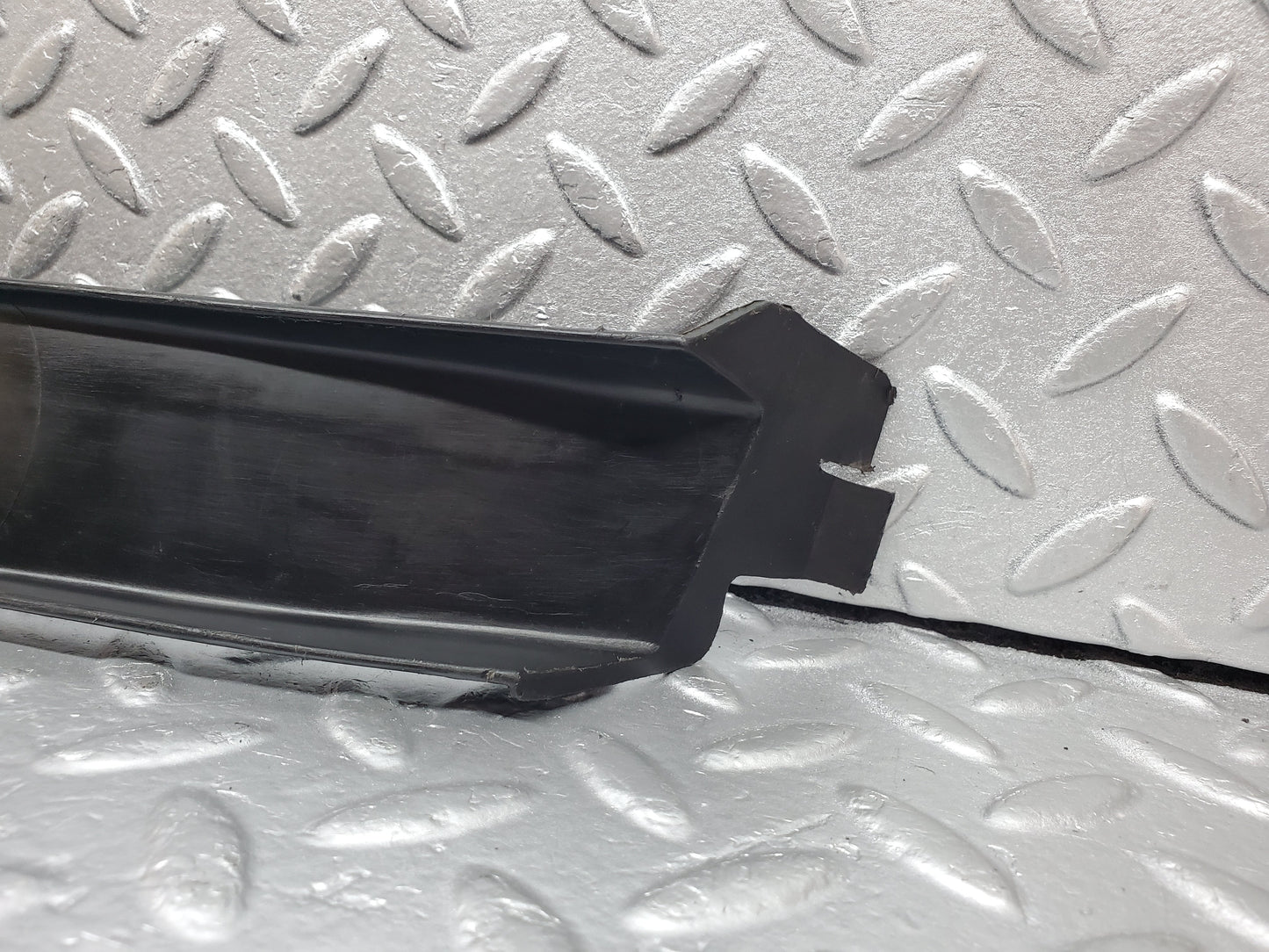 1132 Mercedes-Benz C123 230CE Coupe Cable Channel Cover Rear Right 1238210236