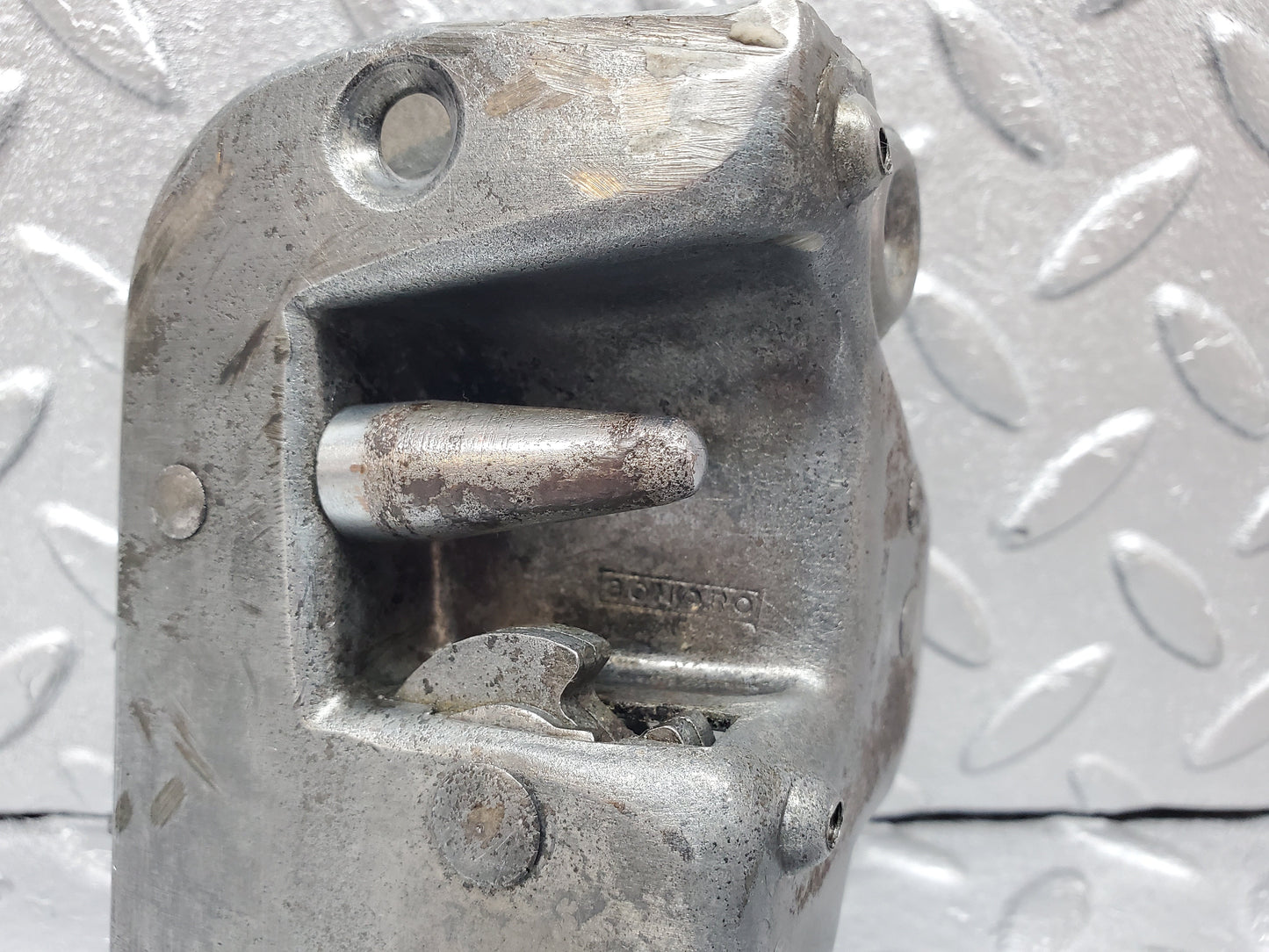 1166 Mercedes-Benz W108 280SE Rear Left Door Lock Mechanism