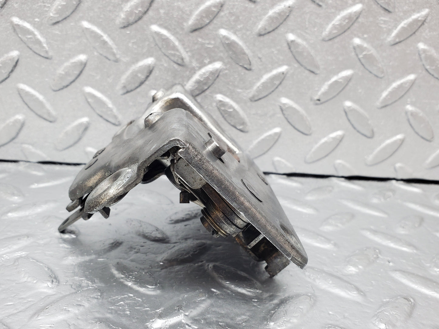 1167 Mercedes-Benz W108 280SE Rear Right Door Lock Mechanism