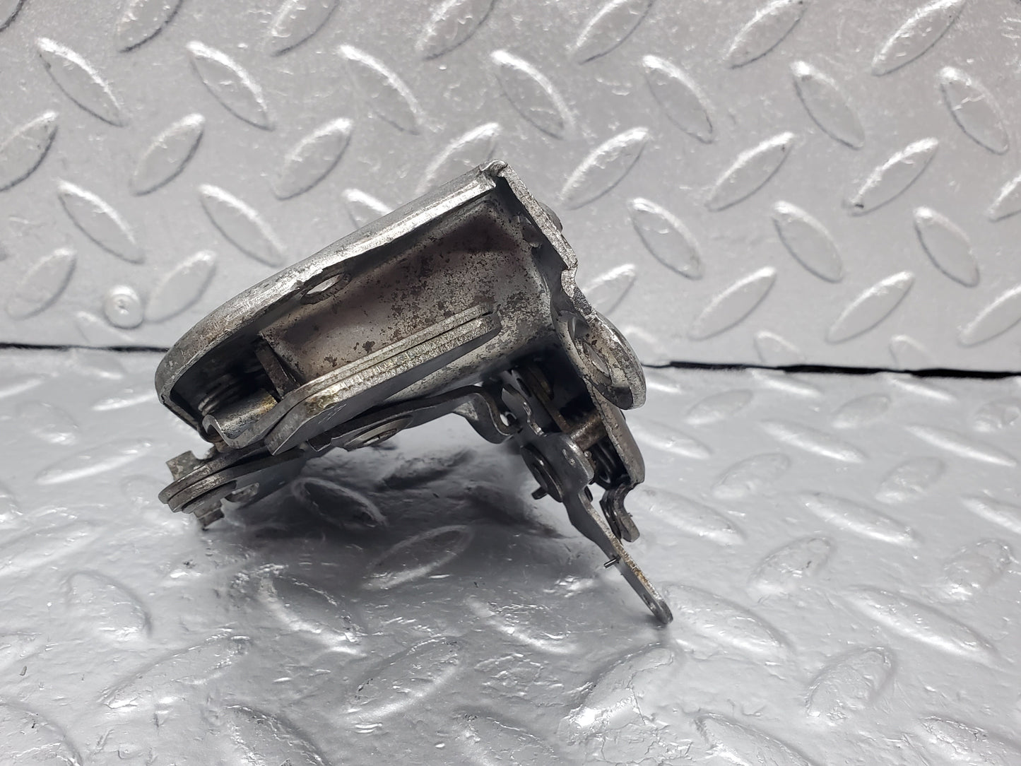 1168 Mercedes-Benz W108 280SE Front Right Door Lock Mechanism