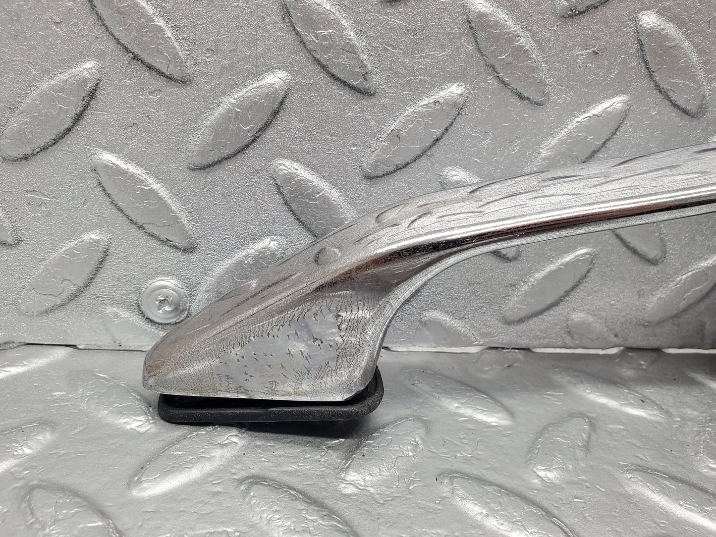 1187 Mercedes-Benz W108 280SE Door Handle Front Left No Key 1087661301