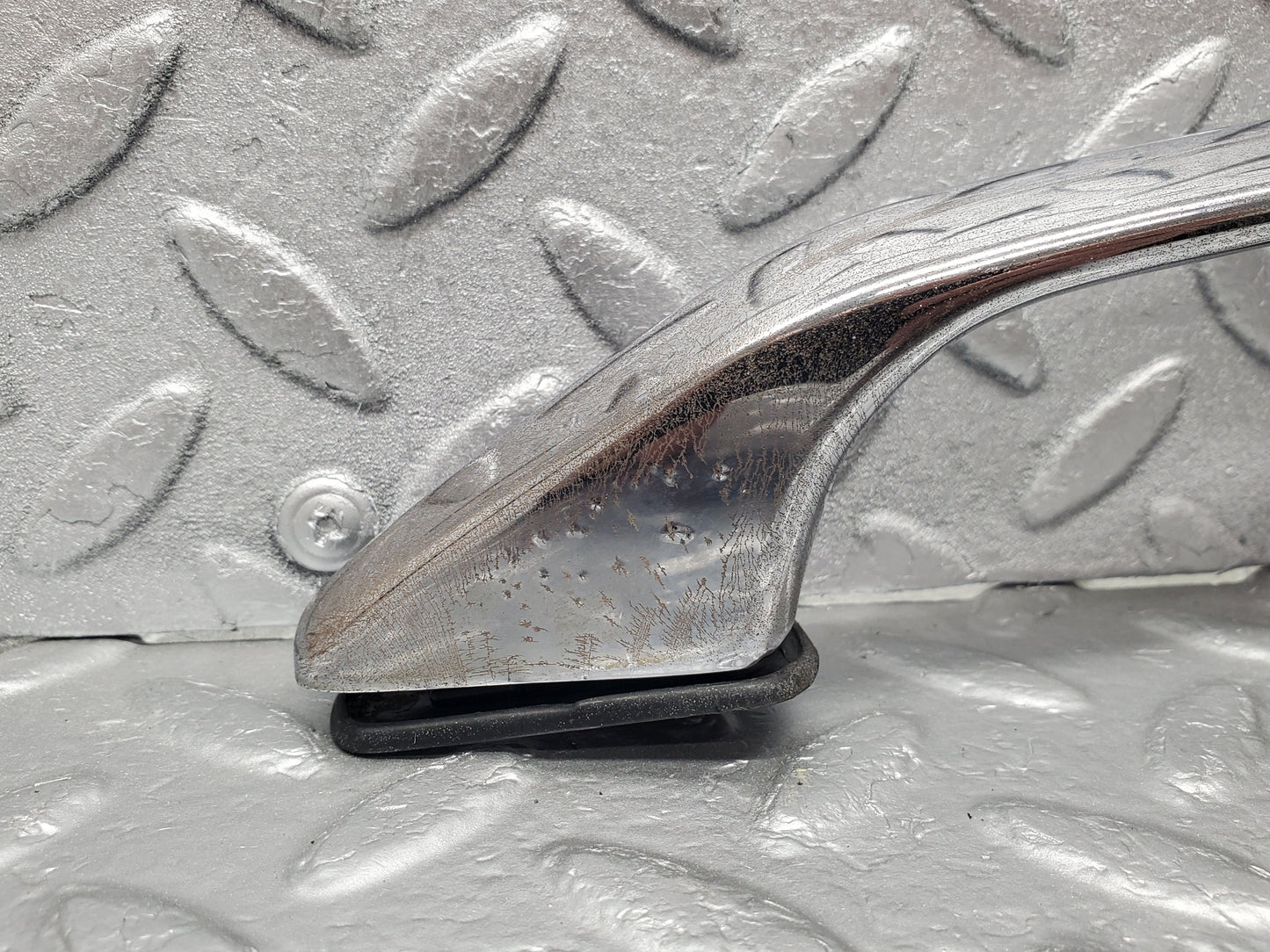 1187 Mercedes-Benz W108 280SE Door Handle Front Left No Key 1087661301