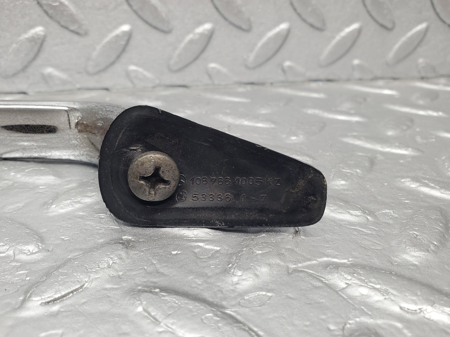 1189 Mercedes-Benz W108 280SE Door Handle Rear Right 1087661202