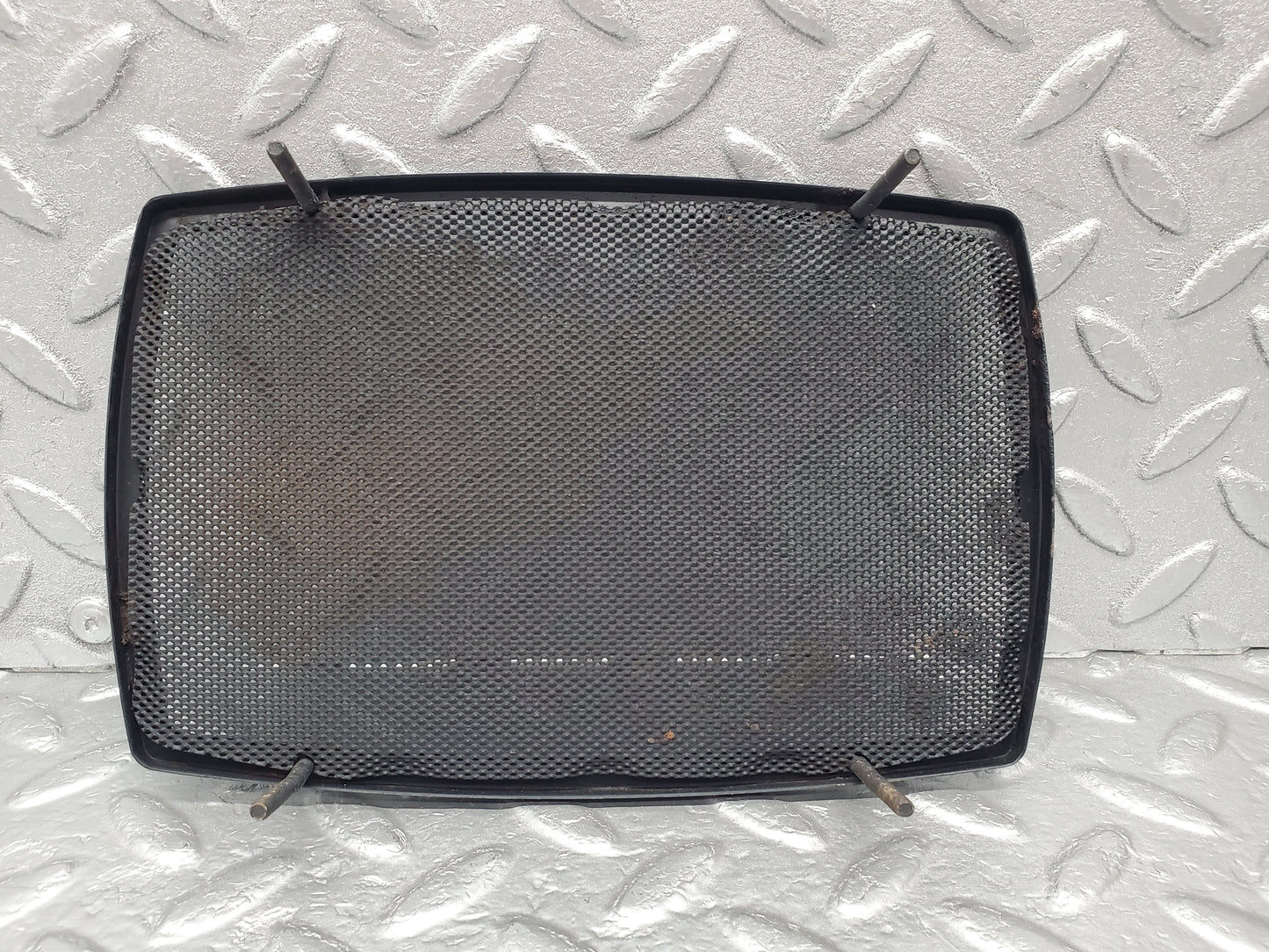 1222 Mercedes-Benz W108 280SE Dashboard Speaker Cover