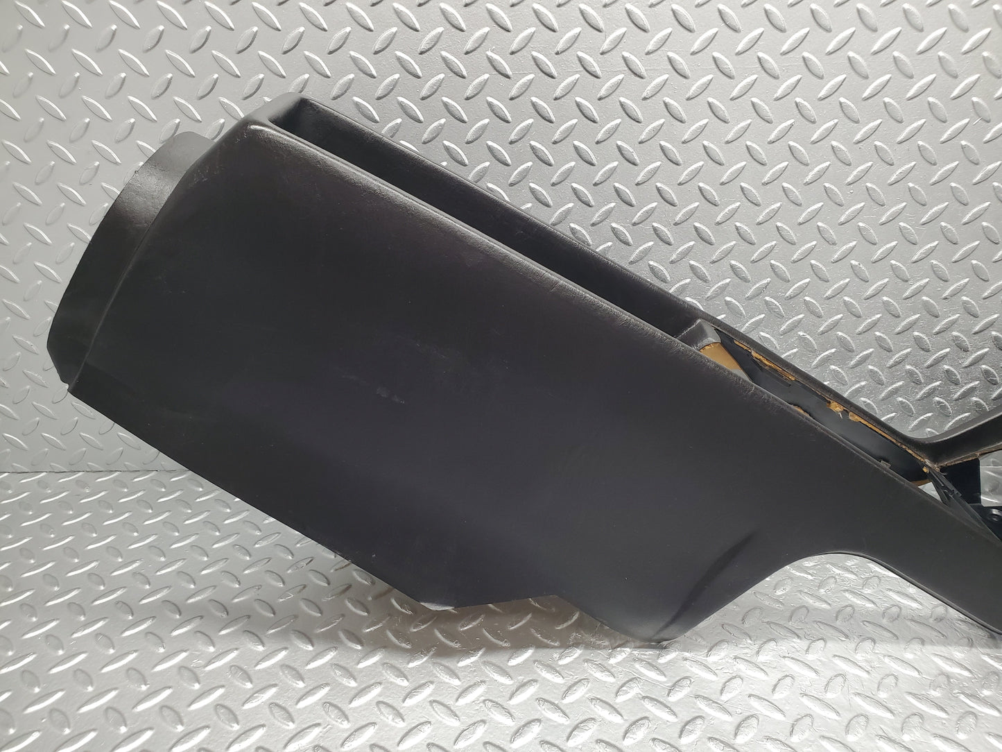 1112 Mercedes-Benz C123 230CE Coupe Centre Console Black
