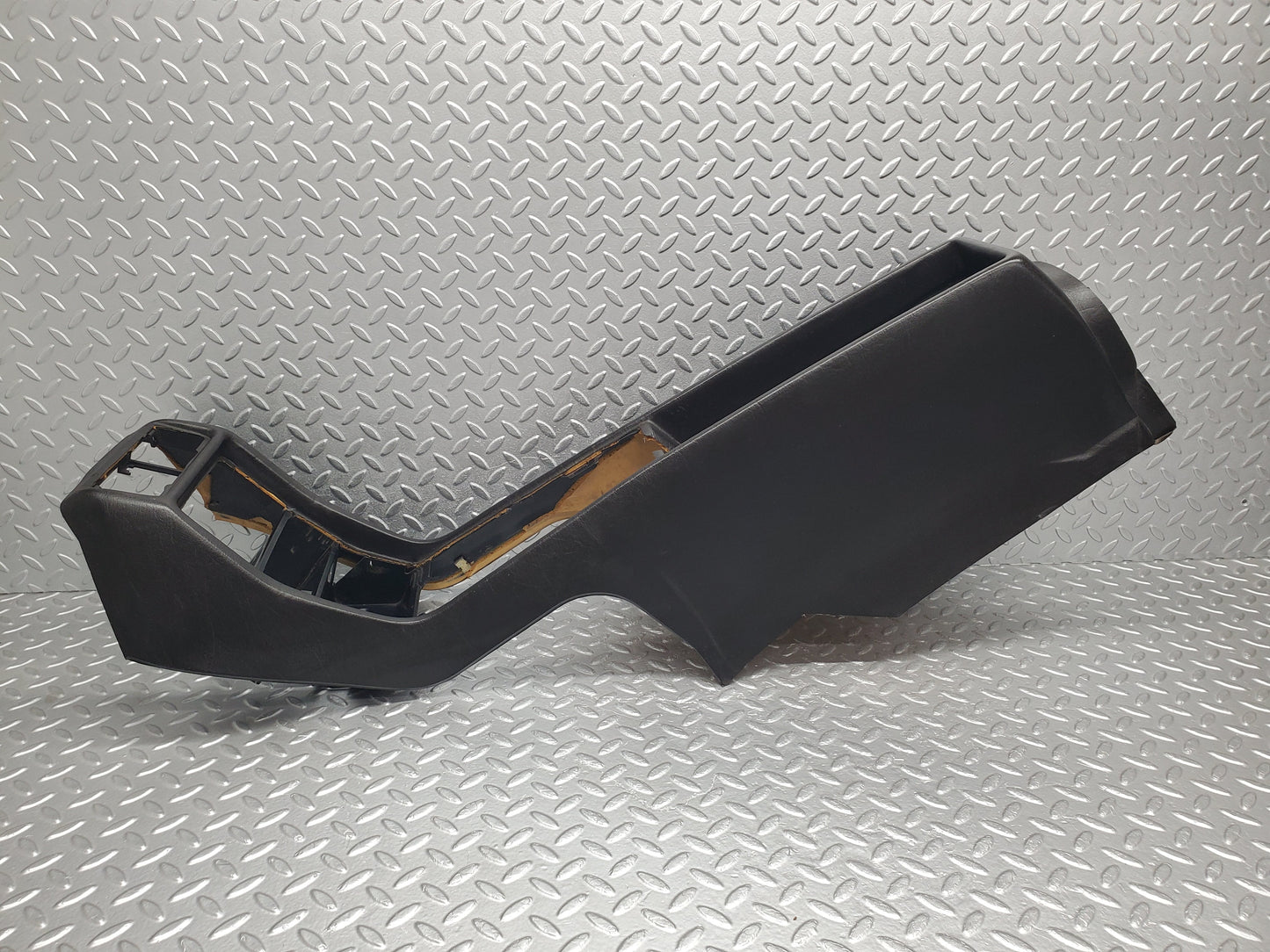 1112 Mercedes-Benz C123 230CE Coupe Centre Console Black