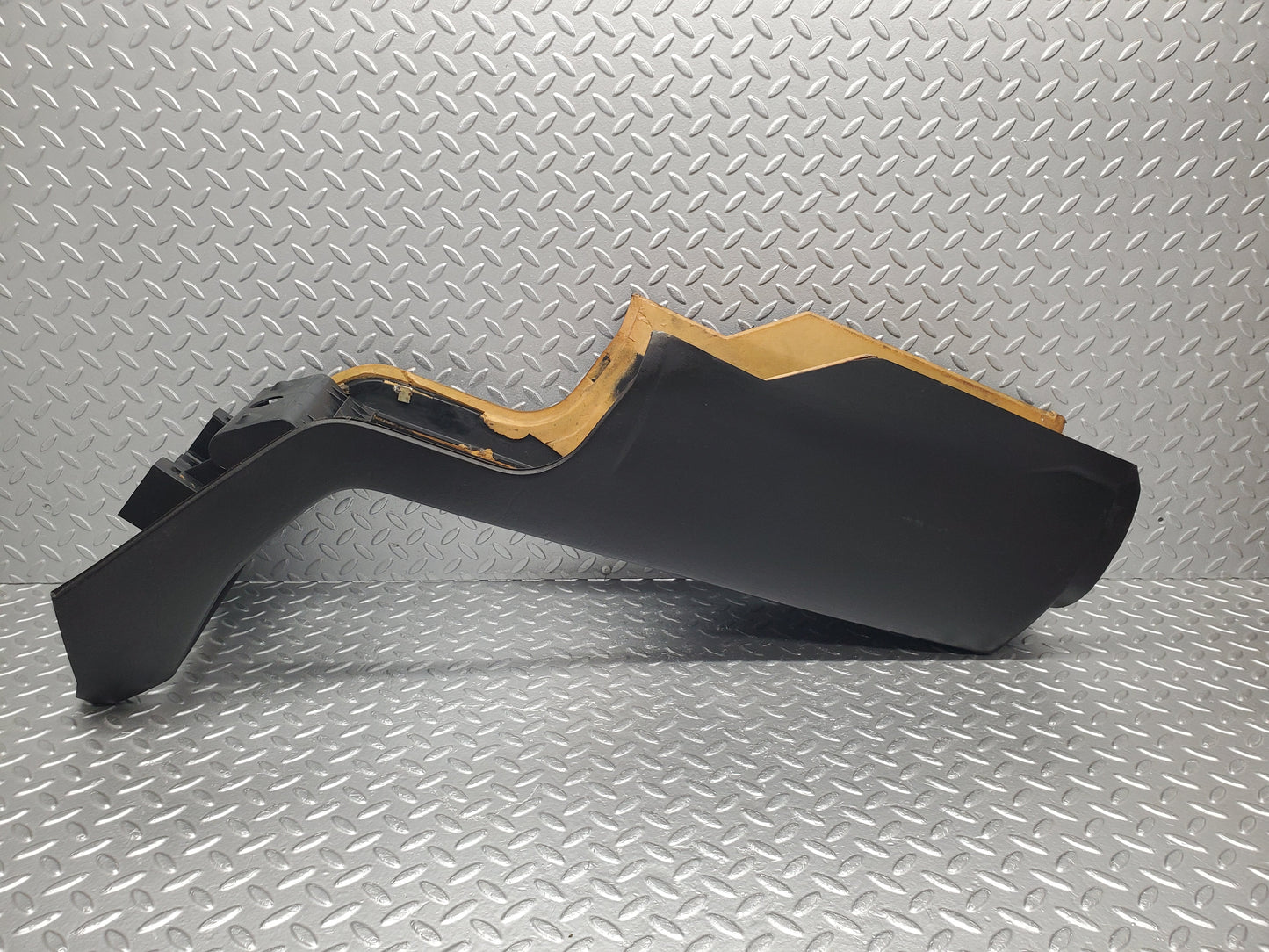1112 Mercedes-Benz C123 230CE Coupe Centre Console Black
