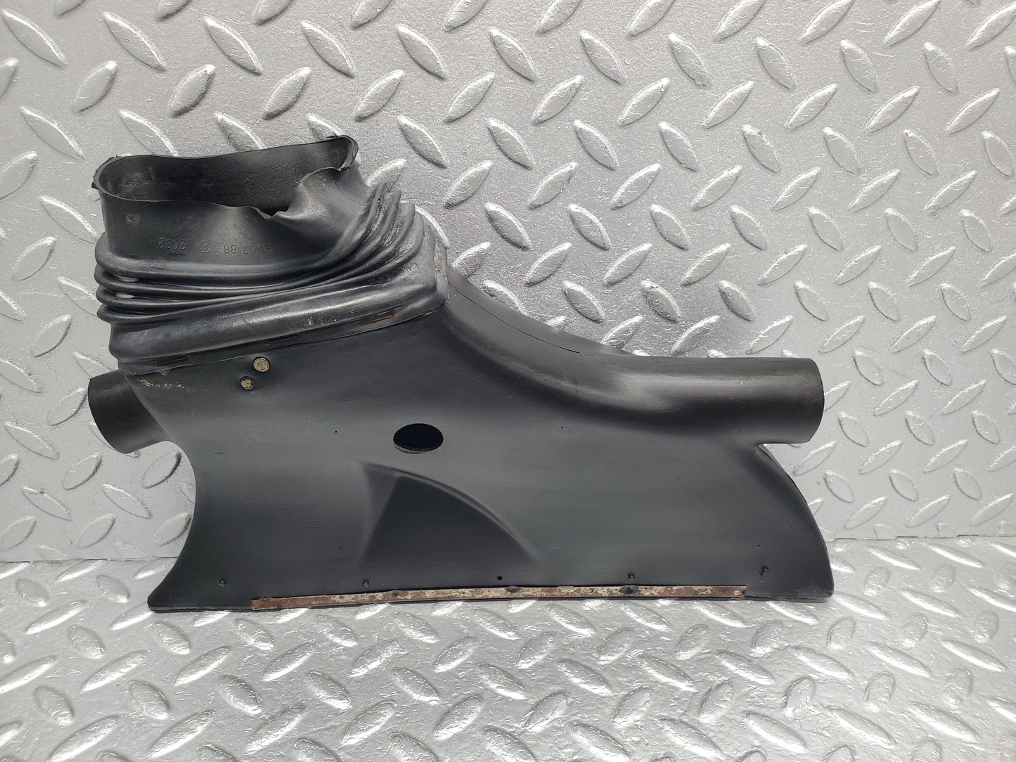 1207 Mercedes-Benz W108 280SE Air Vent Duct Left Side 1088310788