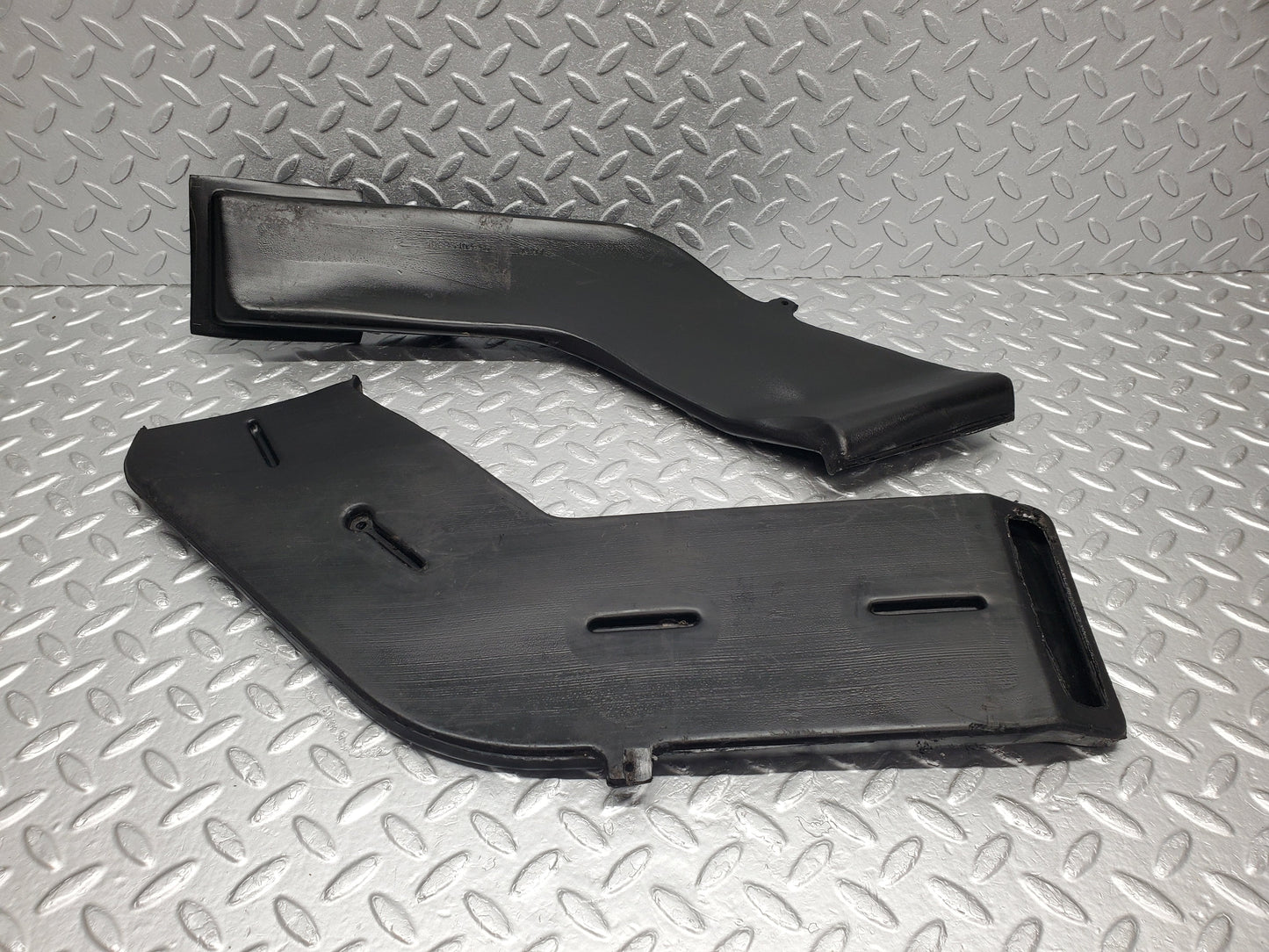 1210 Mercedes-Benz W108 280SE Heater Air Duct Vent Right Side 1088310446