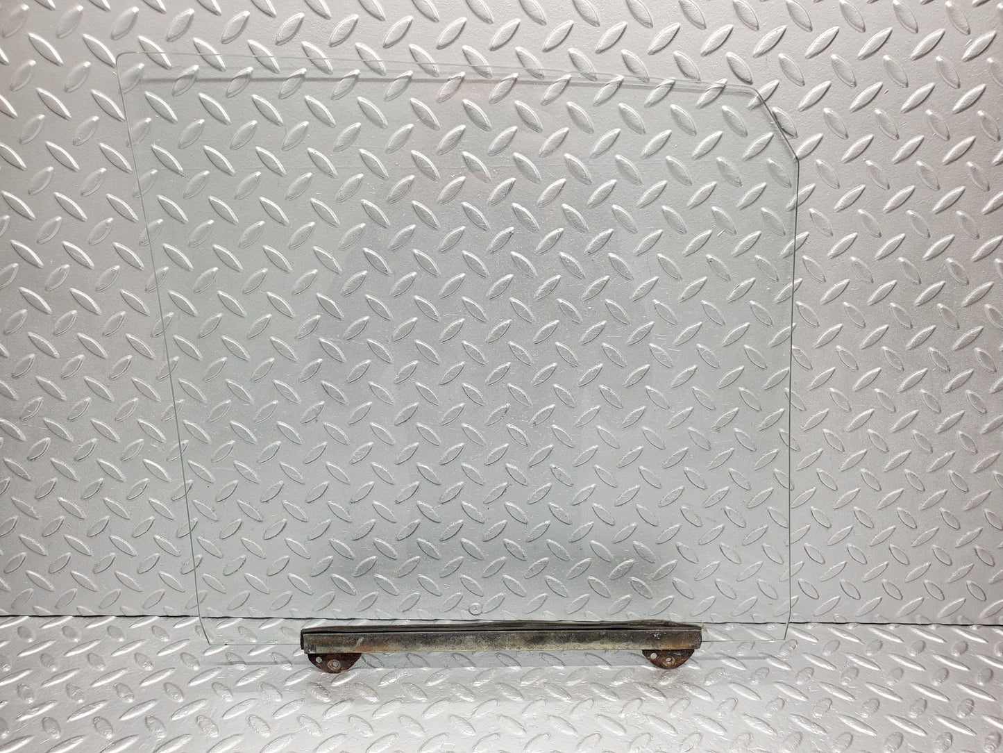 1228 Mercedes-Benz W108 280SE Door Window Glass Front Left